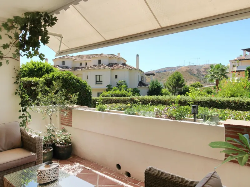 Luxurious Ground-Floor Apartment in Capanes del Golf – Resort Living within El Higueral Golf course close to Marbella, Benahavis & Estepona