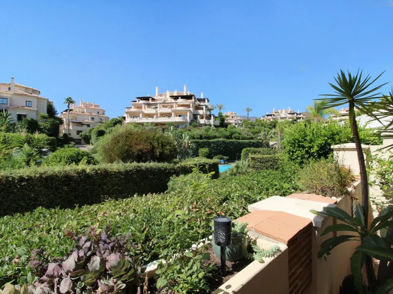 Luxurious Ground-Floor Apartment in Capanes del Golf – Resort Living within El Higueral Golf course close to Marbella, Benahavis & Estepona