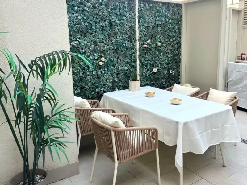 Moderno apartamento de 1 dormitorio con terraza y balcón en Poblenou, Barcelona