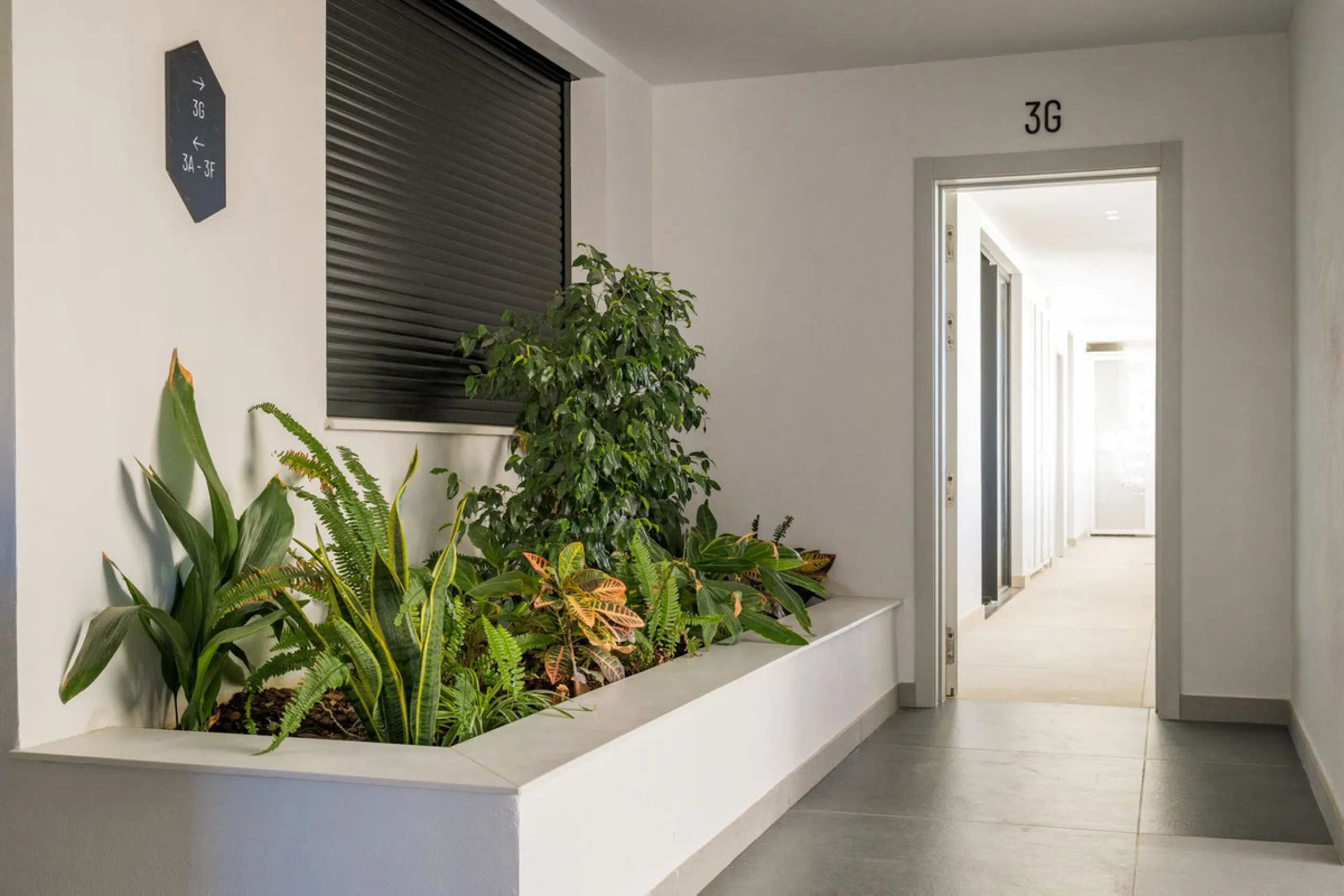 Discover this turnkey ultra-luxury  penthouse in Reserva del Higuerón.