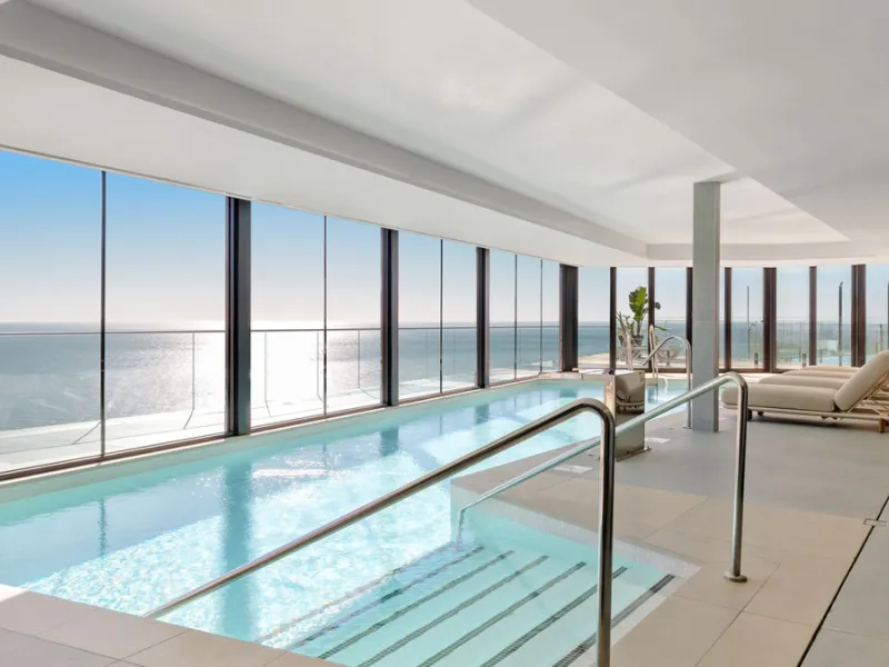 Discover this turnkey ultra-luxury  penthouse in Reserva del Higuerón.