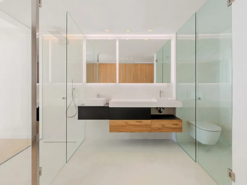 Discover this turnkey ultra-luxury  penthouse in Reserva del Higuerón.