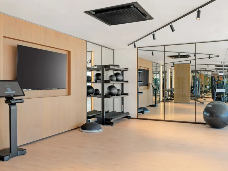 Discover this turnkey ultra-luxury  penthouse in Reserva del Higuerón.