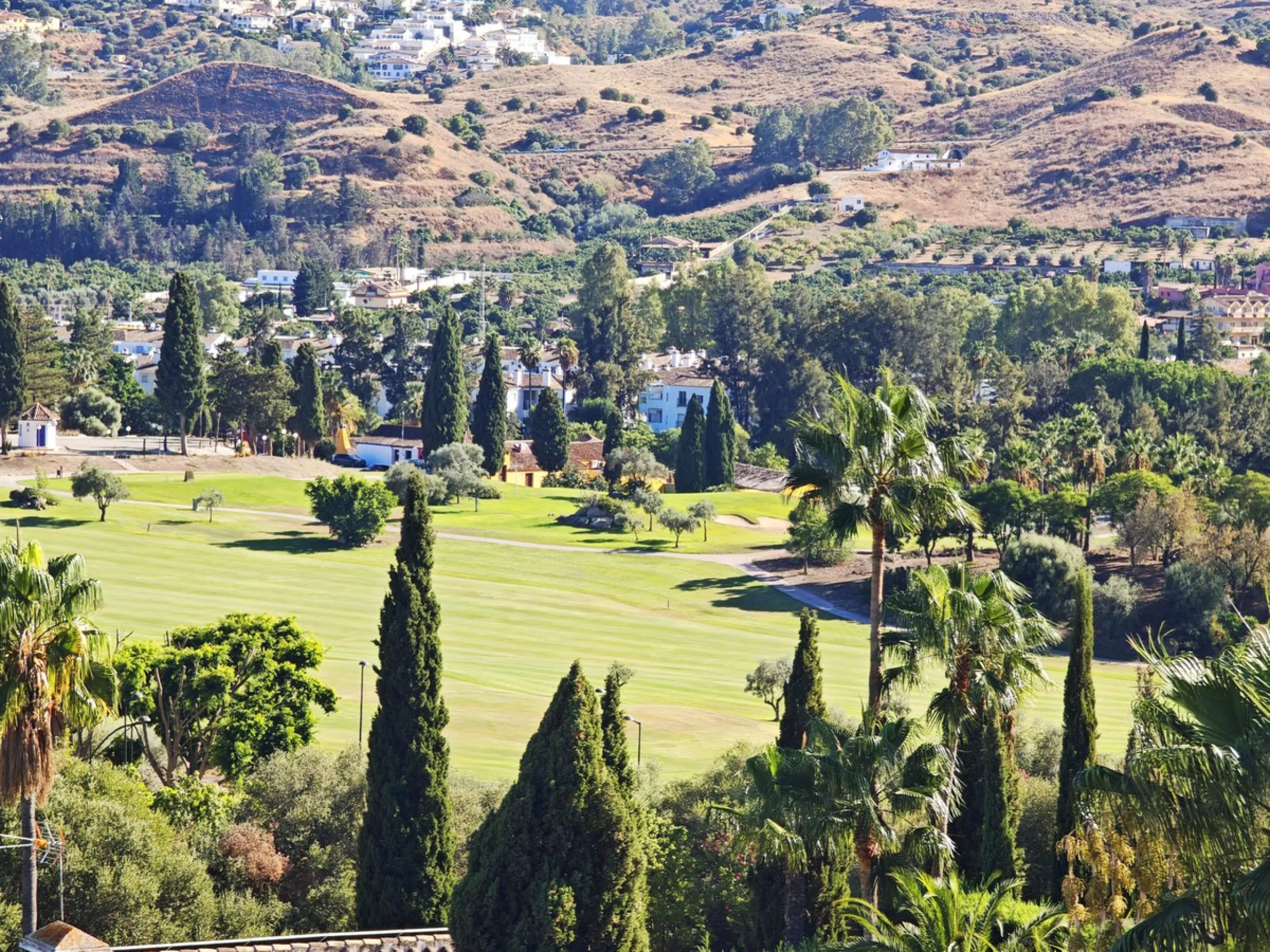 Magnificent apartment with stunning views in Mijas Golf.