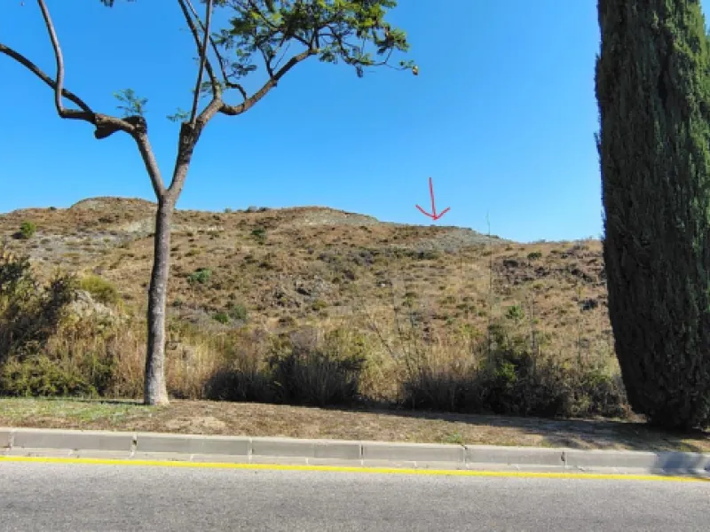 Plot - Residential Plot в продаже в Estepona, Málaga. Площадь дома 1140 м². Площадь участка 1140 м²