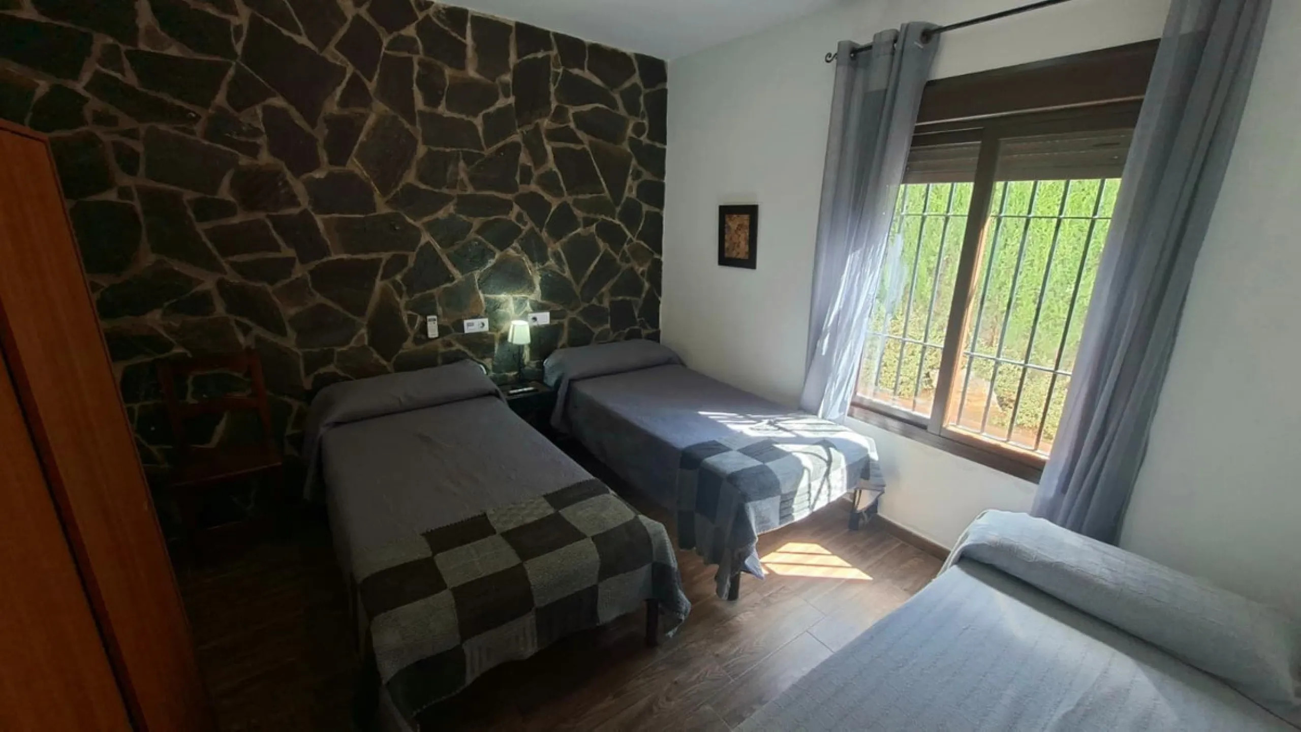 -Newly built property with 3 apartments in Arriate, ready to move into and with a valid tourist license.