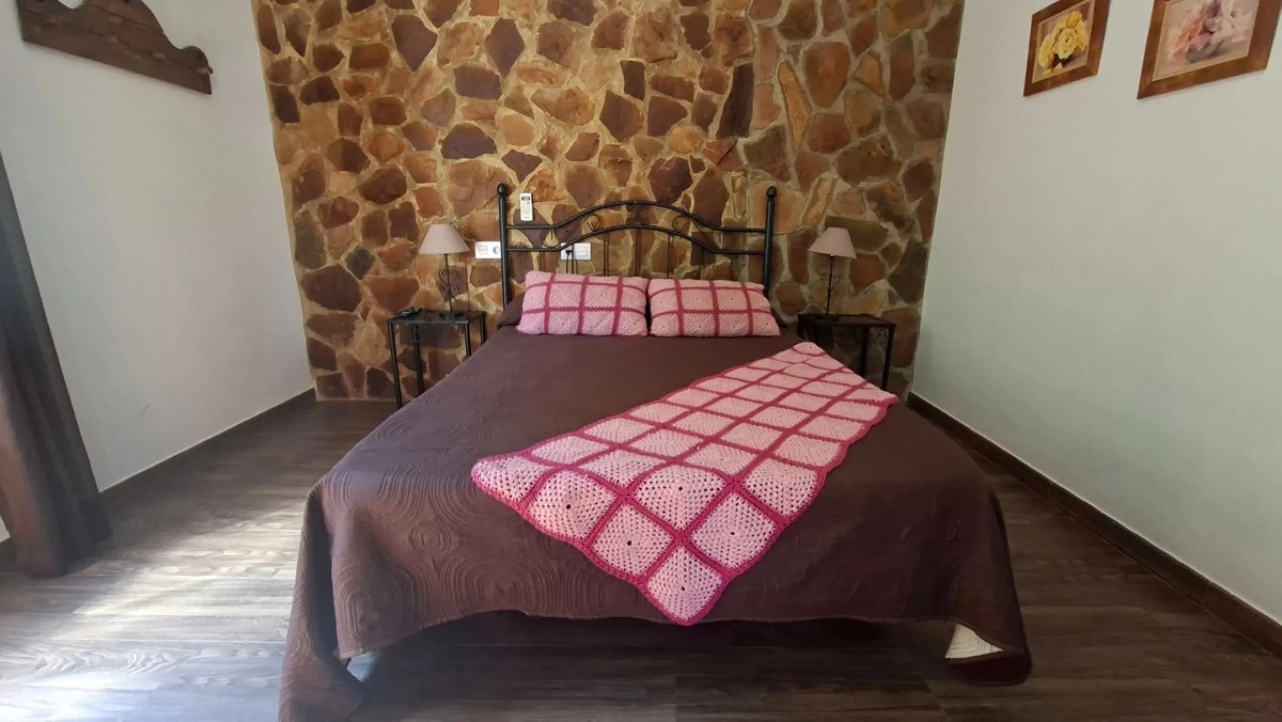 -Newly built property with 3 apartments in Arriate, ready to move into and with a valid tourist license.