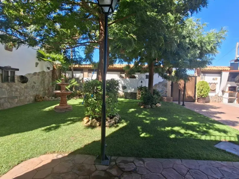 -Newly built property with 3 apartments in Arriate, ready to move into and with a valid tourist license.
