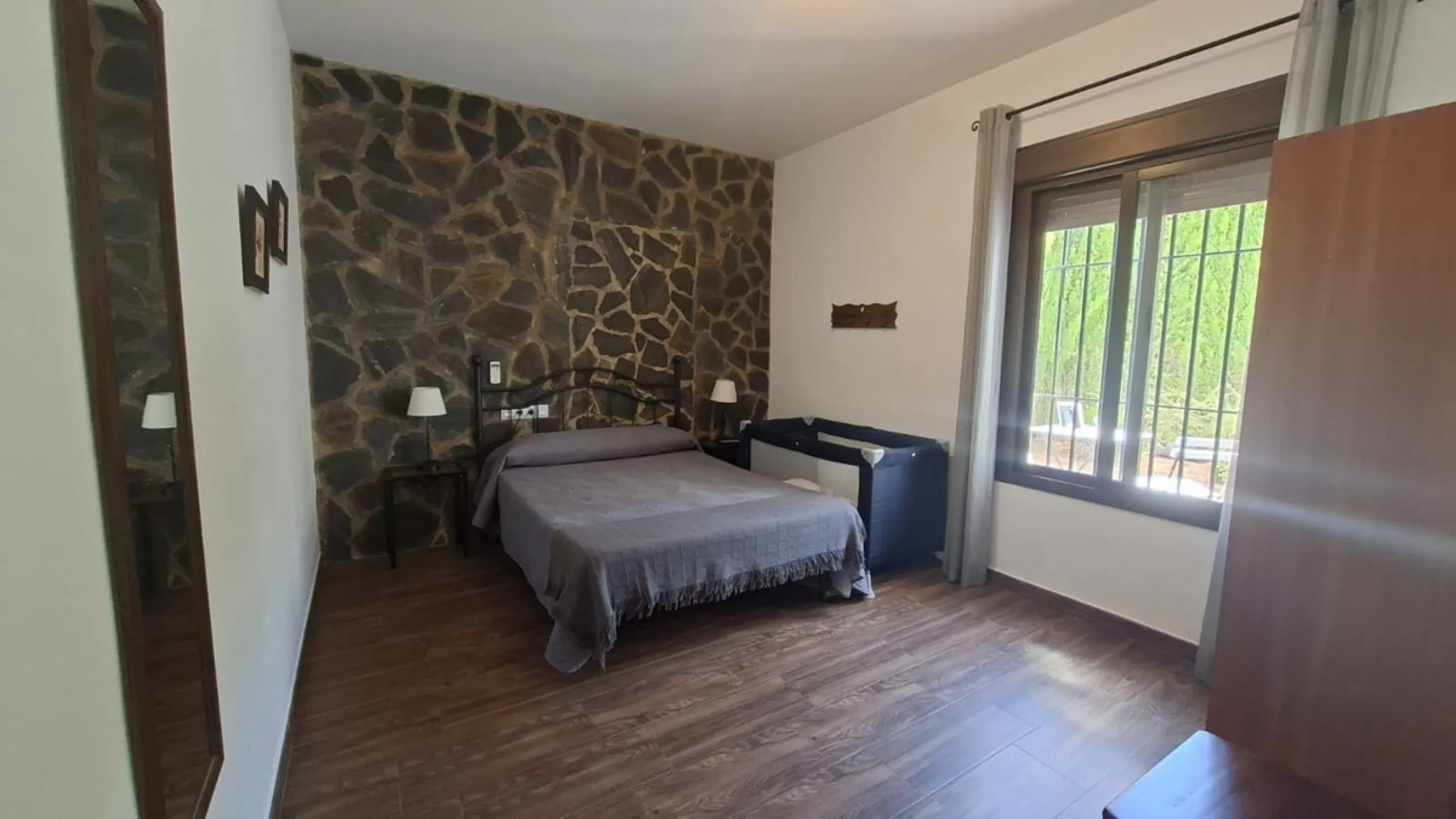 -Newly built property with 3 apartments in Arriate, ready to move into and with a valid tourist license.