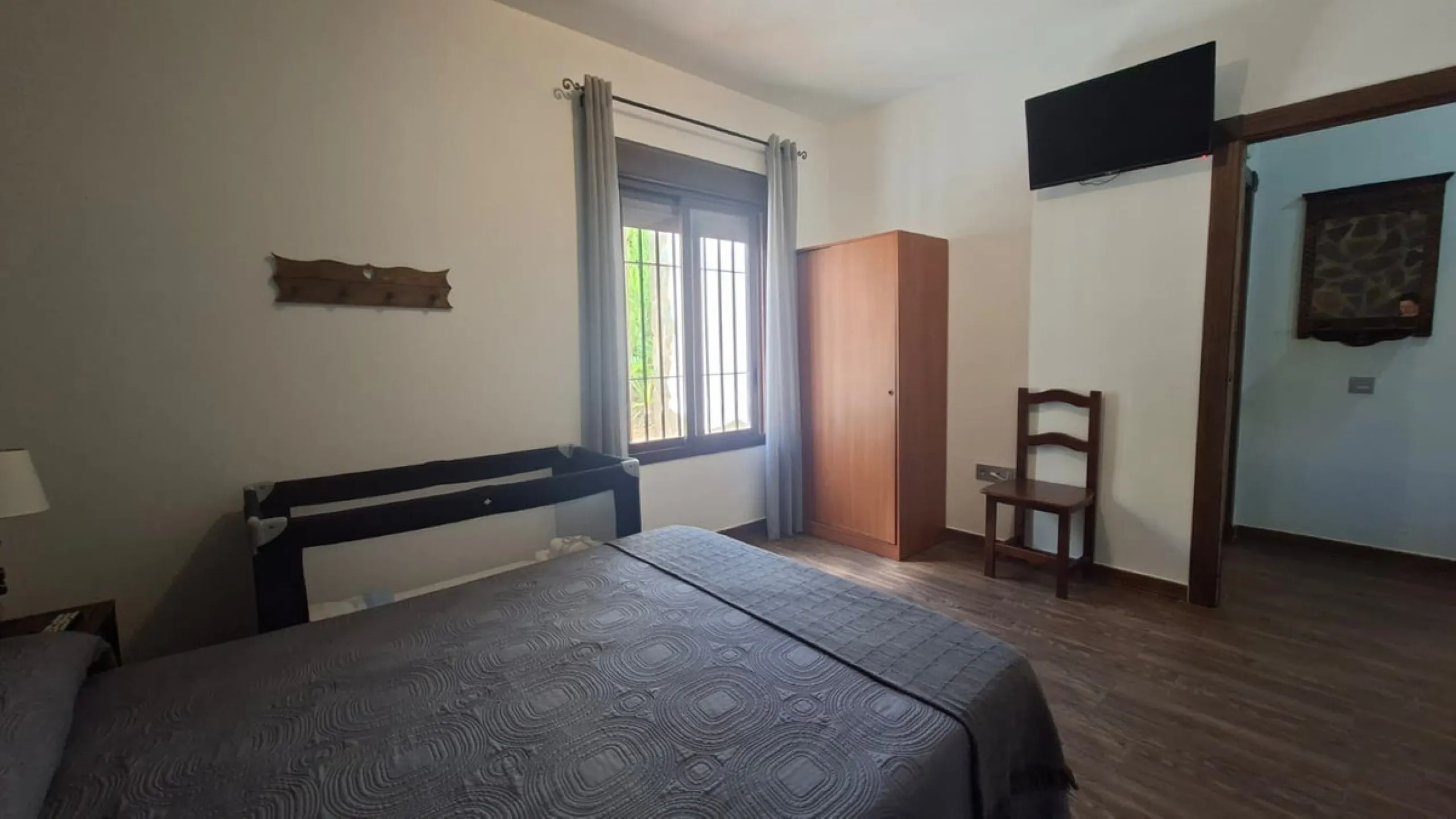 -Newly built property with 3 apartments in Arriate, ready to move into and with a valid tourist license.