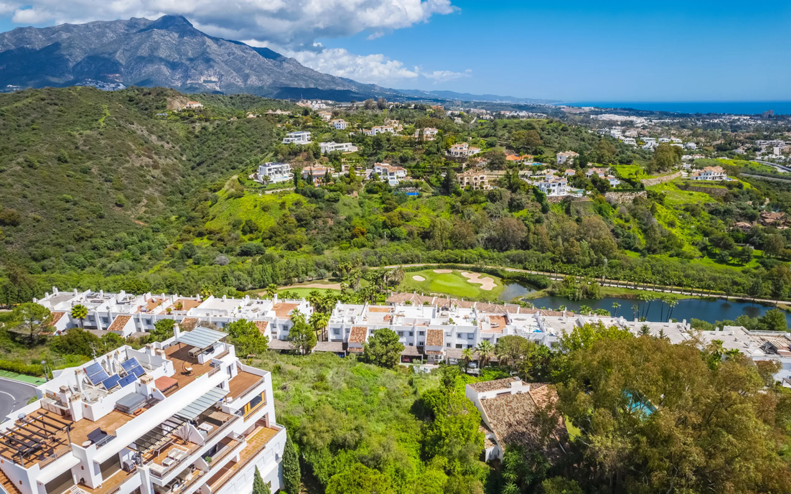 Located within the tranquil and prestigious enclave of El Herrojo in Benahavís, this beautiful plot offers a rare opportunity to create a bespoke villa in one of Marbella's most desirable residential areas.