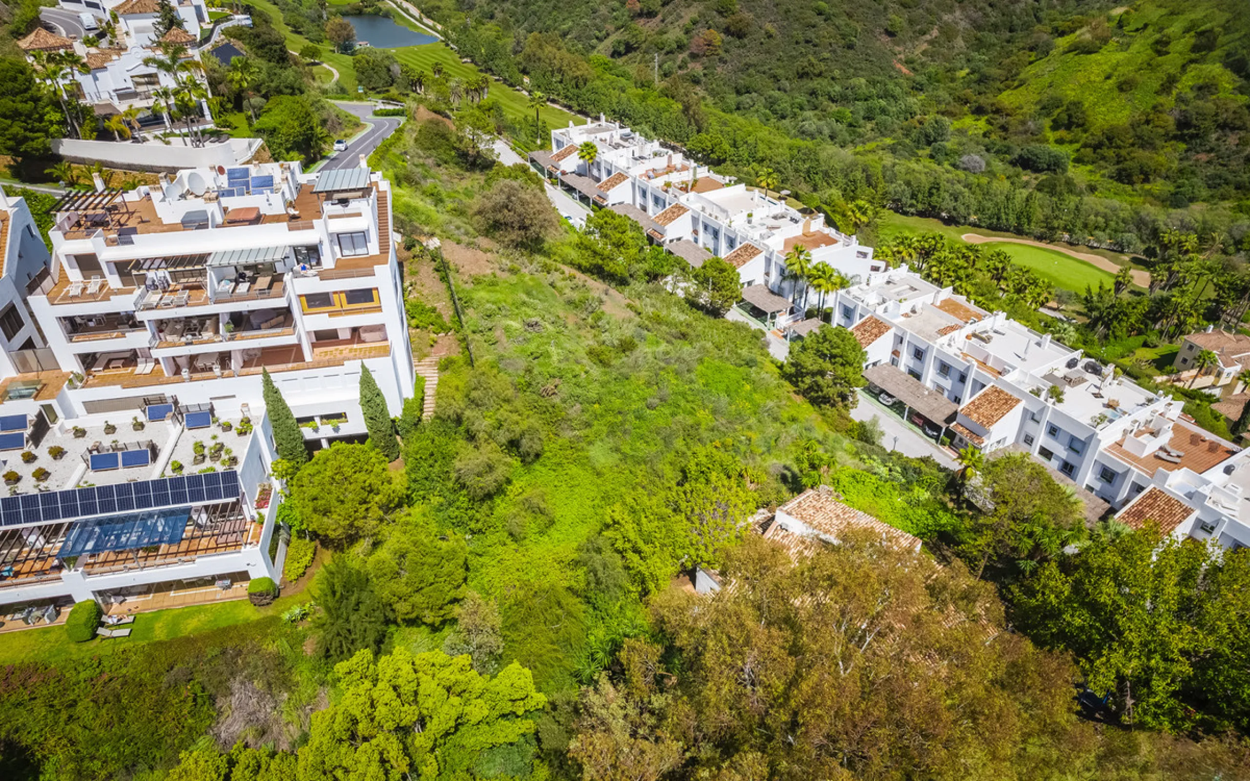 Located within the tranquil and prestigious enclave of El Herrojo in Benahavís, this beautiful plot offers a rare opportunity to create a bespoke villa in one of Marbella's most desirable residential areas.