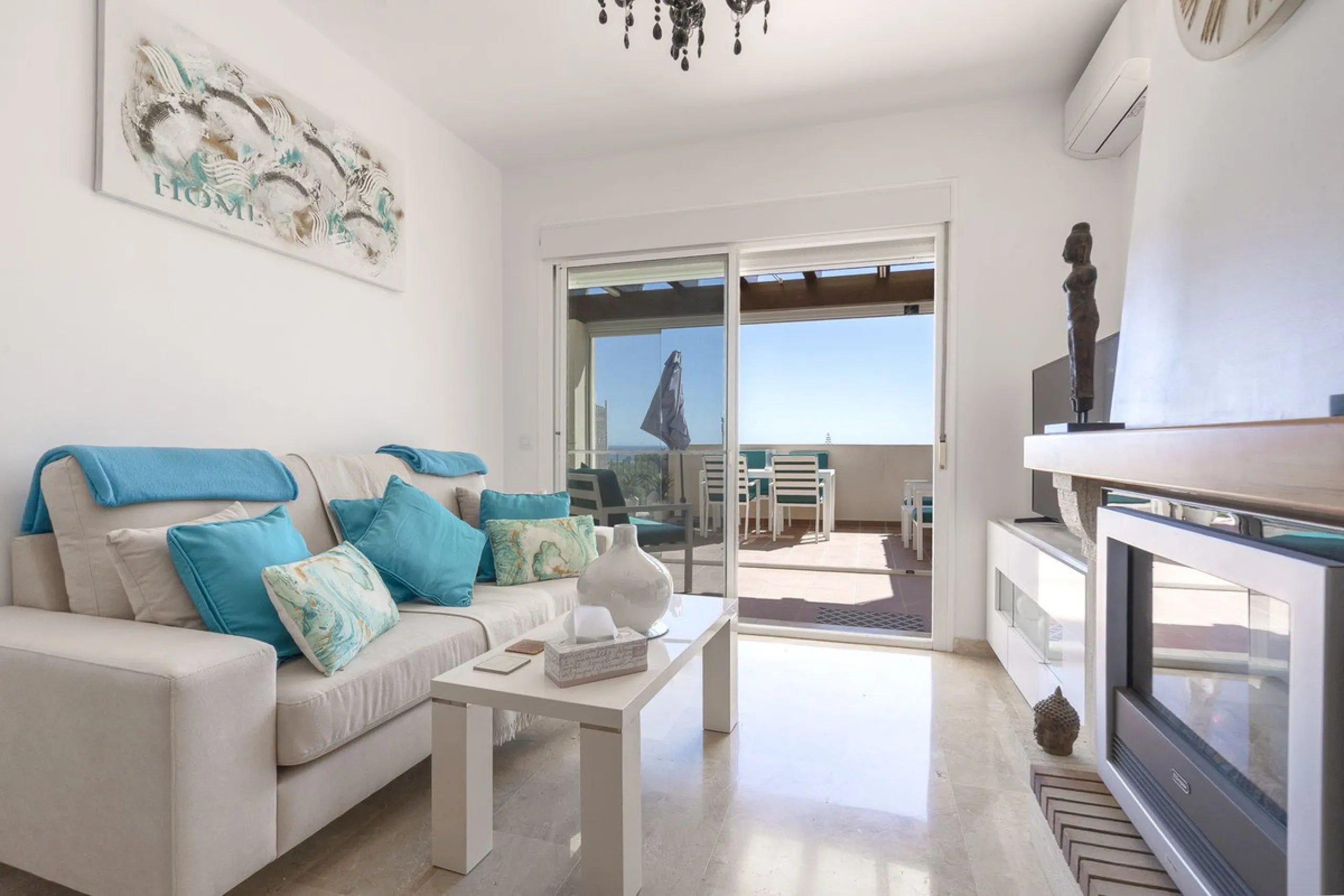 Apartment - Top Floor Apartment в продаже в Mijas, Málaga. В доме 2 спален и 2 ванных комнат. Площадь дома 113 м²