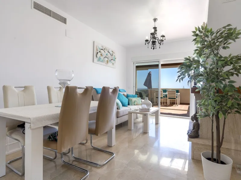 Apartment - Top Floor Apartment в продаже в Mijas, Málaga. В доме 2 спален и 2 ванных комнат. Площадь дома 113 м²