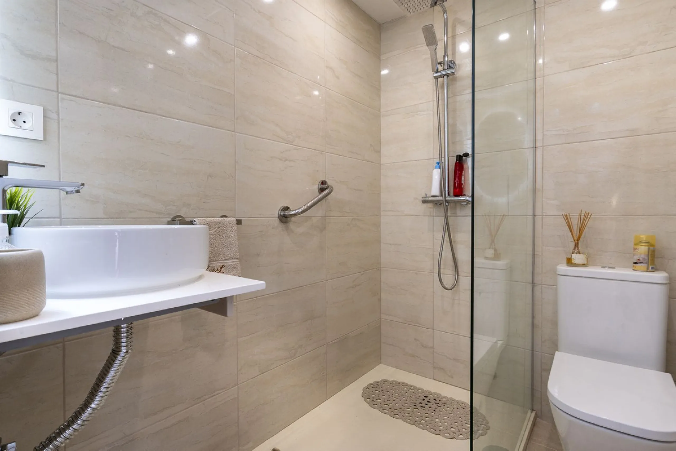 Apartment - Top Floor Apartment в продаже в Mijas, Málaga. В доме 2 спален и 2 ванных комнат. Площадь дома 113 м²