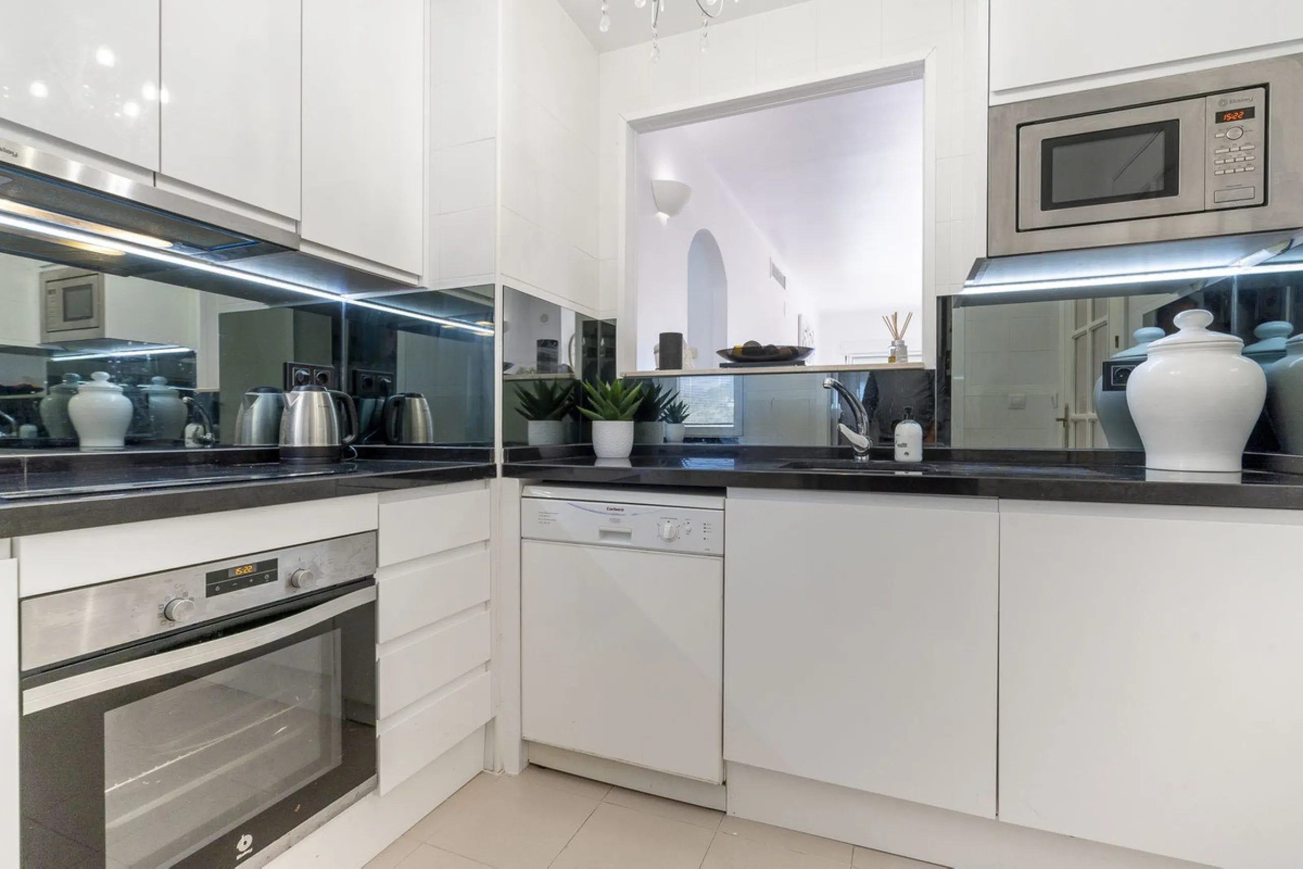 Apartment - Top Floor Apartment в продаже в Mijas, Málaga. В доме 2 спален и 2 ванных комнат. Площадь дома 113 м²