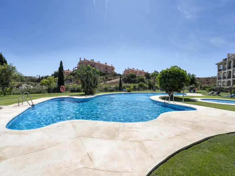 Apartment - Top Floor Apartment в продаже в Mijas, Málaga. В доме 2 спален и 2 ванных комнат. Площадь дома 113 м²