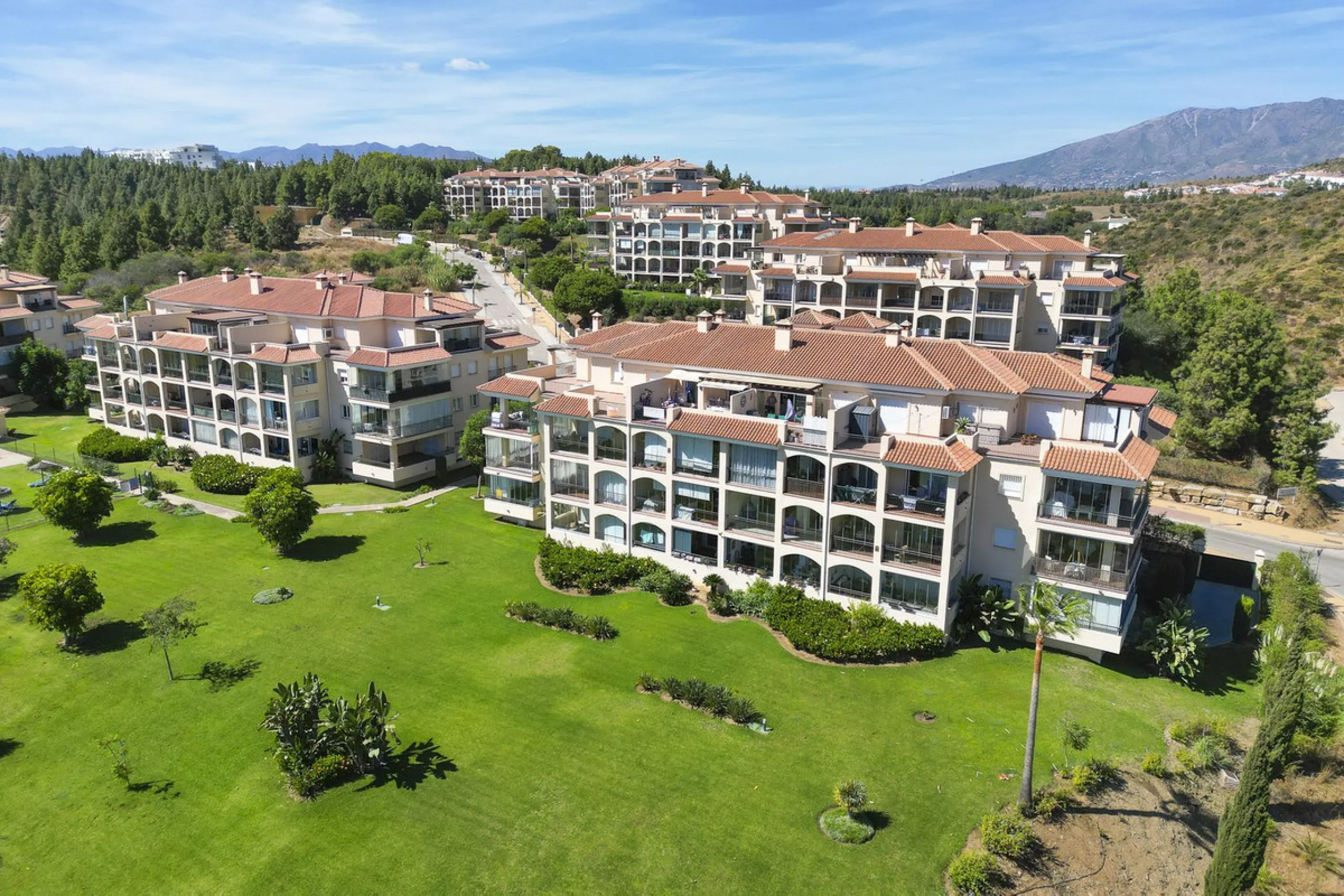Apartment - Top Floor Apartment в продаже в Mijas, Málaga. В доме 2 спален и 2 ванных комнат. Площадь дома 113 м²