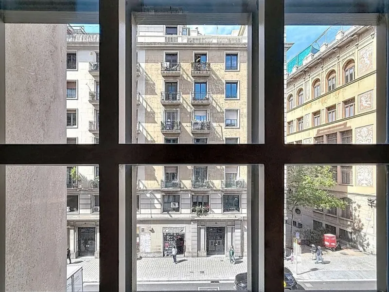 Exclusive Luxury 1-Bedroom Apartment in the Heart of Barcelona