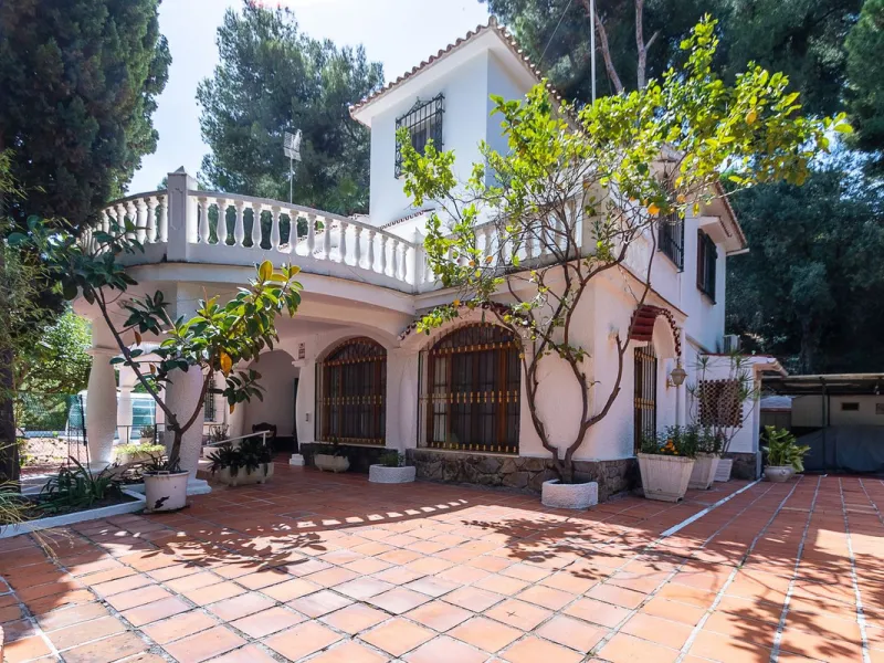 EXCLUSIVE INVESTMENT OPPORTUNITY IN THE HEART OF MARBELLA!