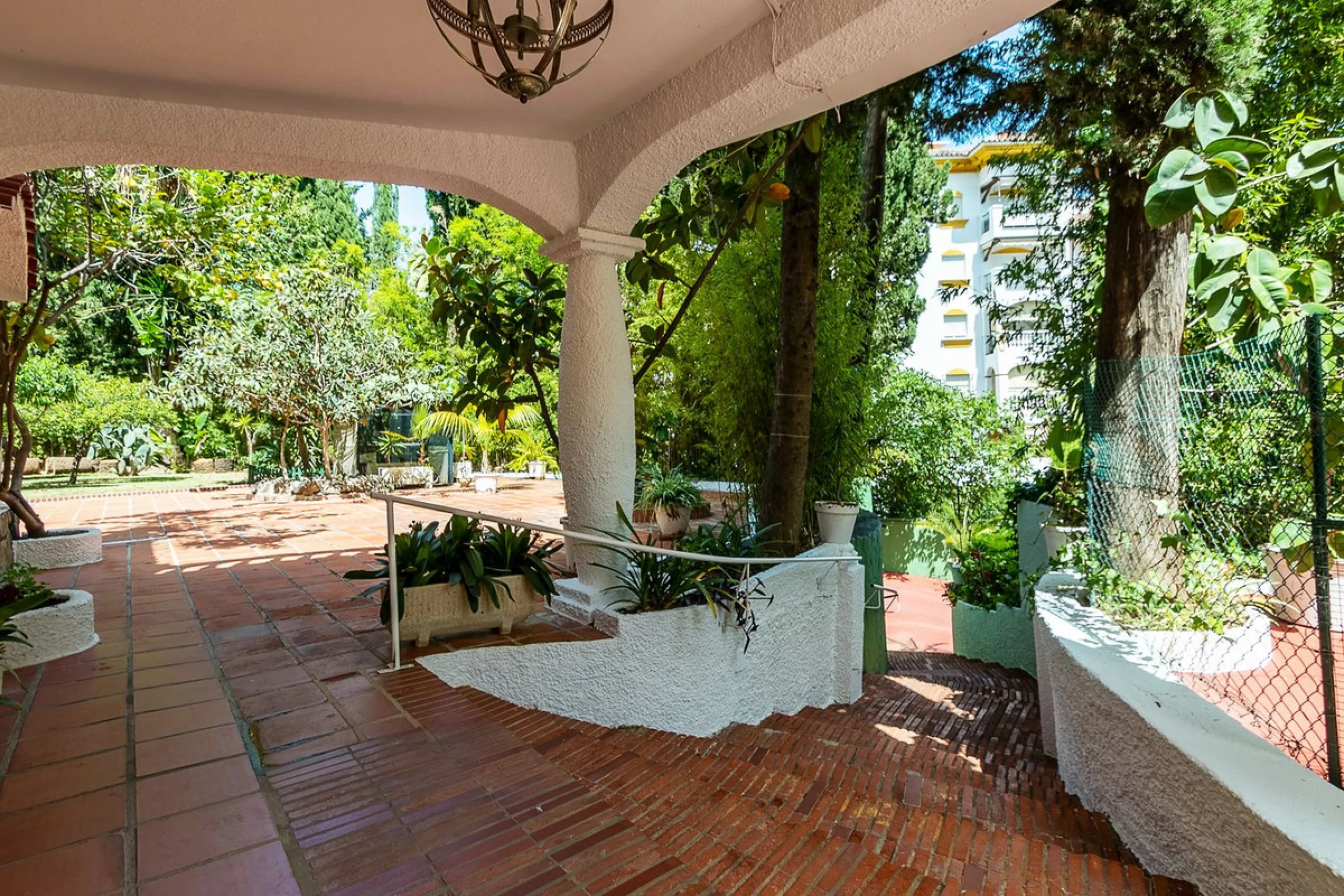 EXCLUSIVE INVESTMENT OPPORTUNITY IN THE HEART OF MARBELLA!