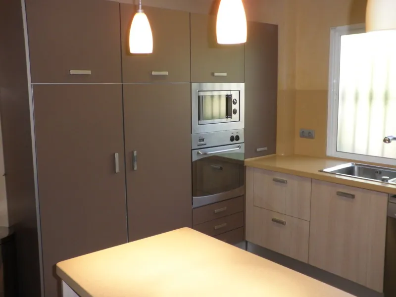 Stunning South-Facing Townhouse Near the Beach and Laguna Village – Motivated Seller!
