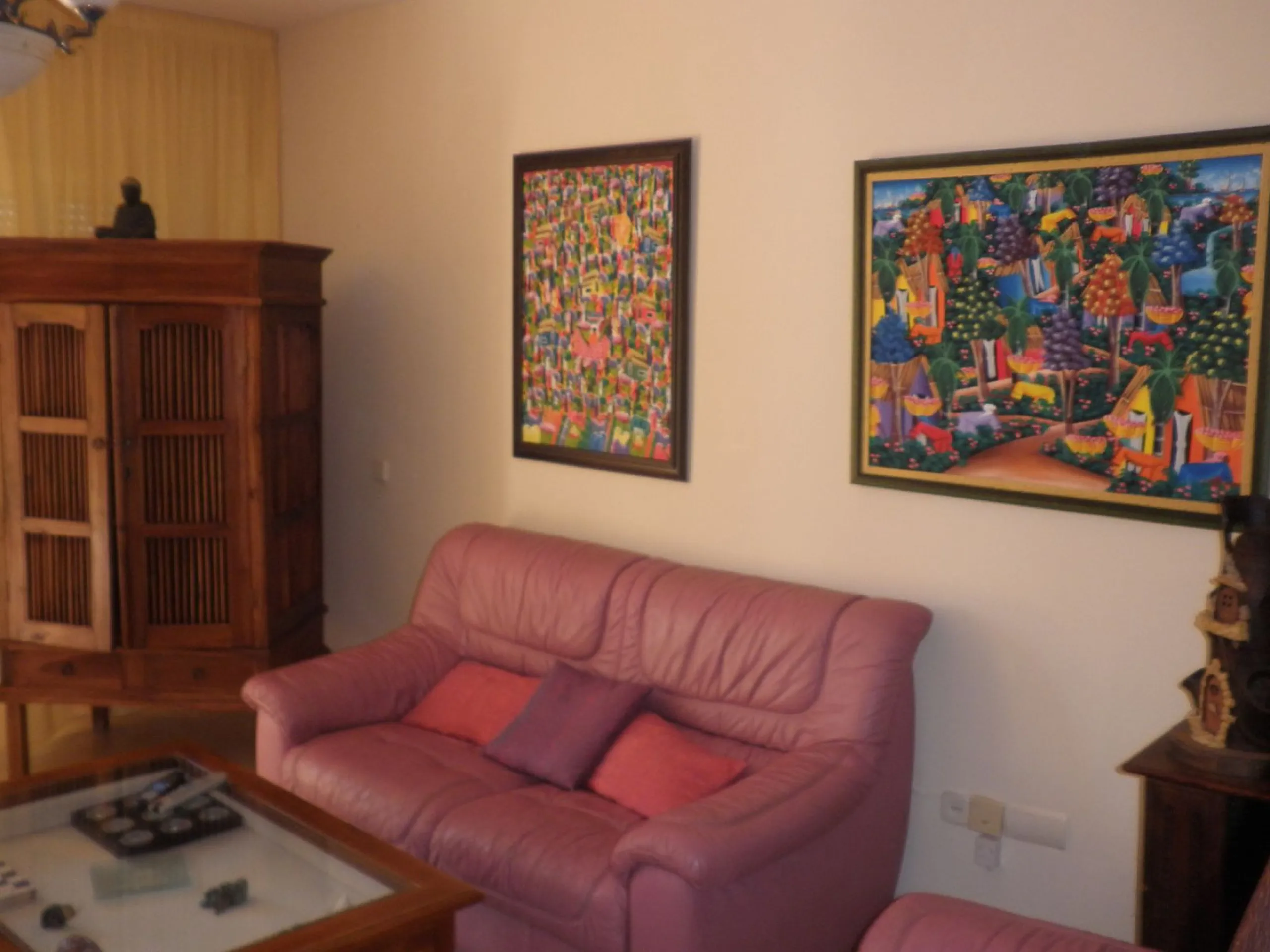 Stunning South-Facing Townhouse Near the Beach and Laguna Village – Motivated Seller!