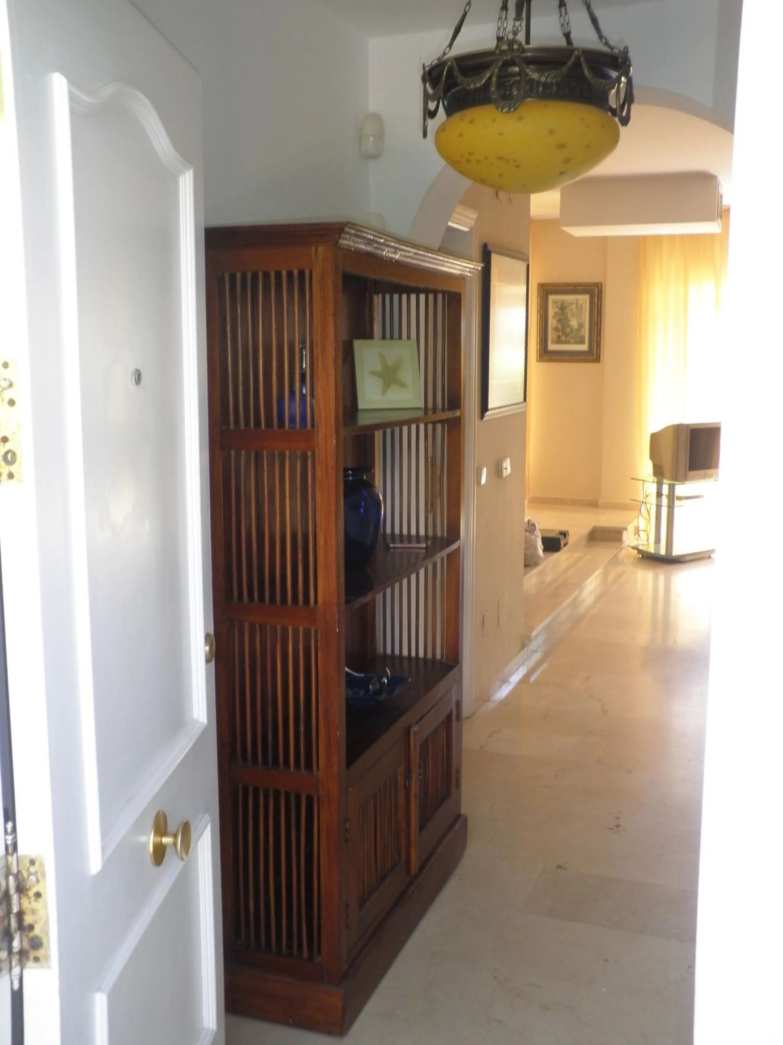 Stunning South-Facing Townhouse Near the Beach and Laguna Village – Motivated Seller!