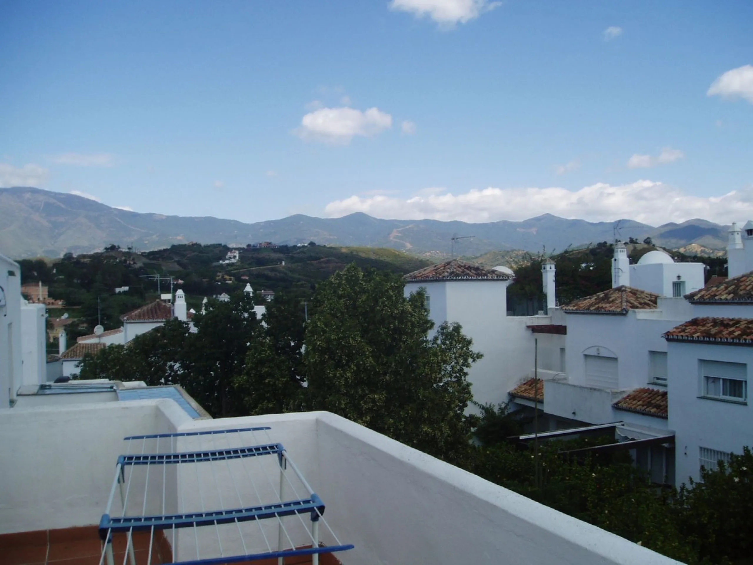 Stunning South-Facing Townhouse Near the Beach and Laguna Village – Motivated Seller!