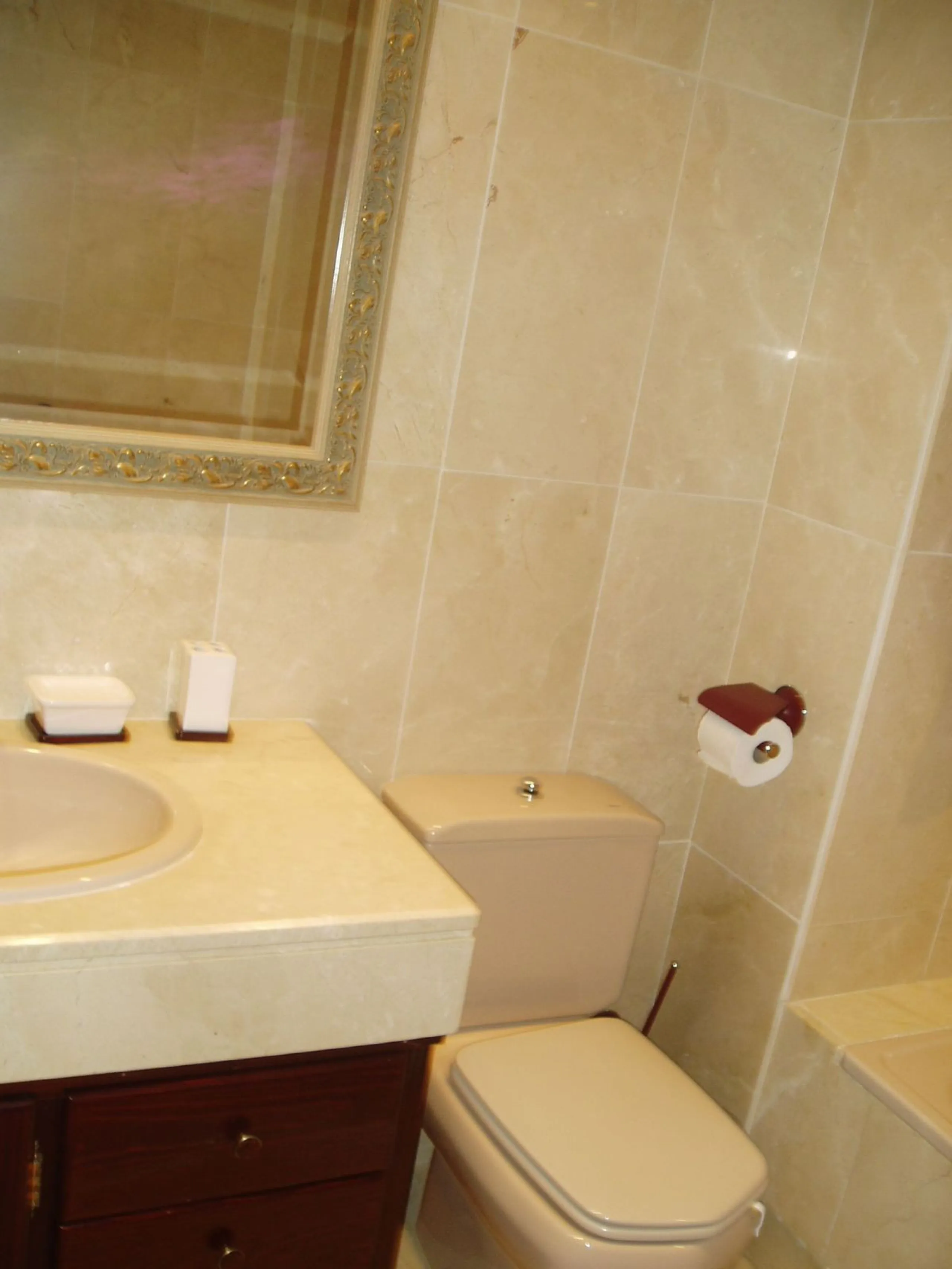 Stunning South-Facing Townhouse Near the Beach and Laguna Village – Motivated Seller!