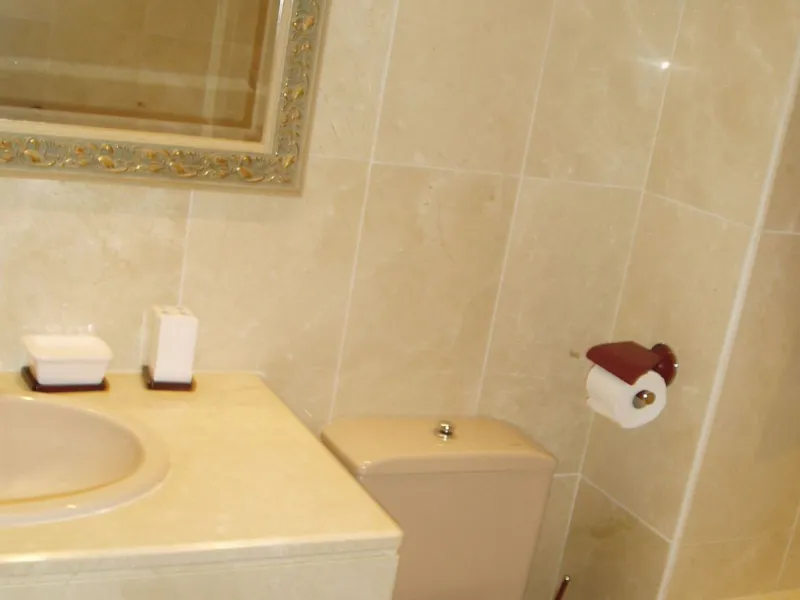 Stunning South-Facing Townhouse Near the Beach and Laguna Village – Motivated Seller!