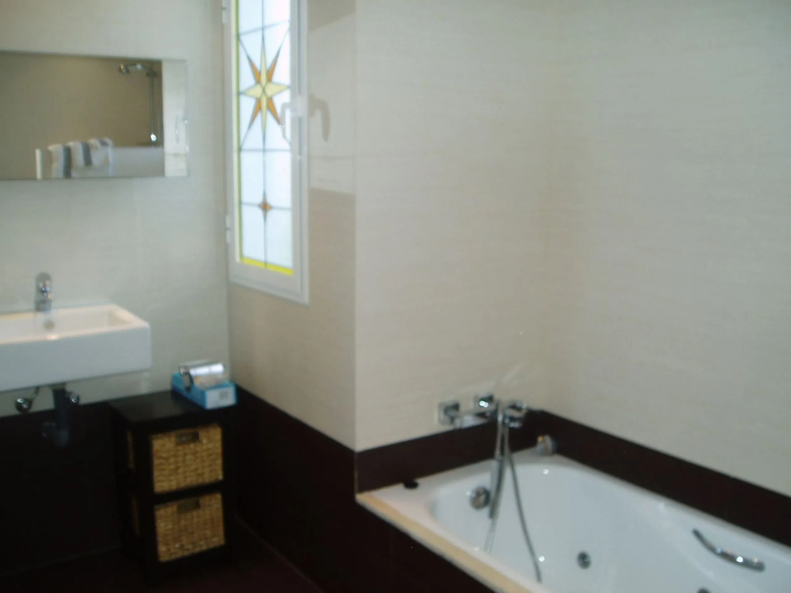 Stunning South-Facing Townhouse Near the Beach and Laguna Village – Motivated Seller!