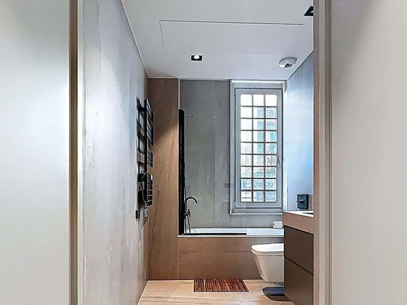Elegante piso reformado de 2 dormitorios en el centro de Barcelona