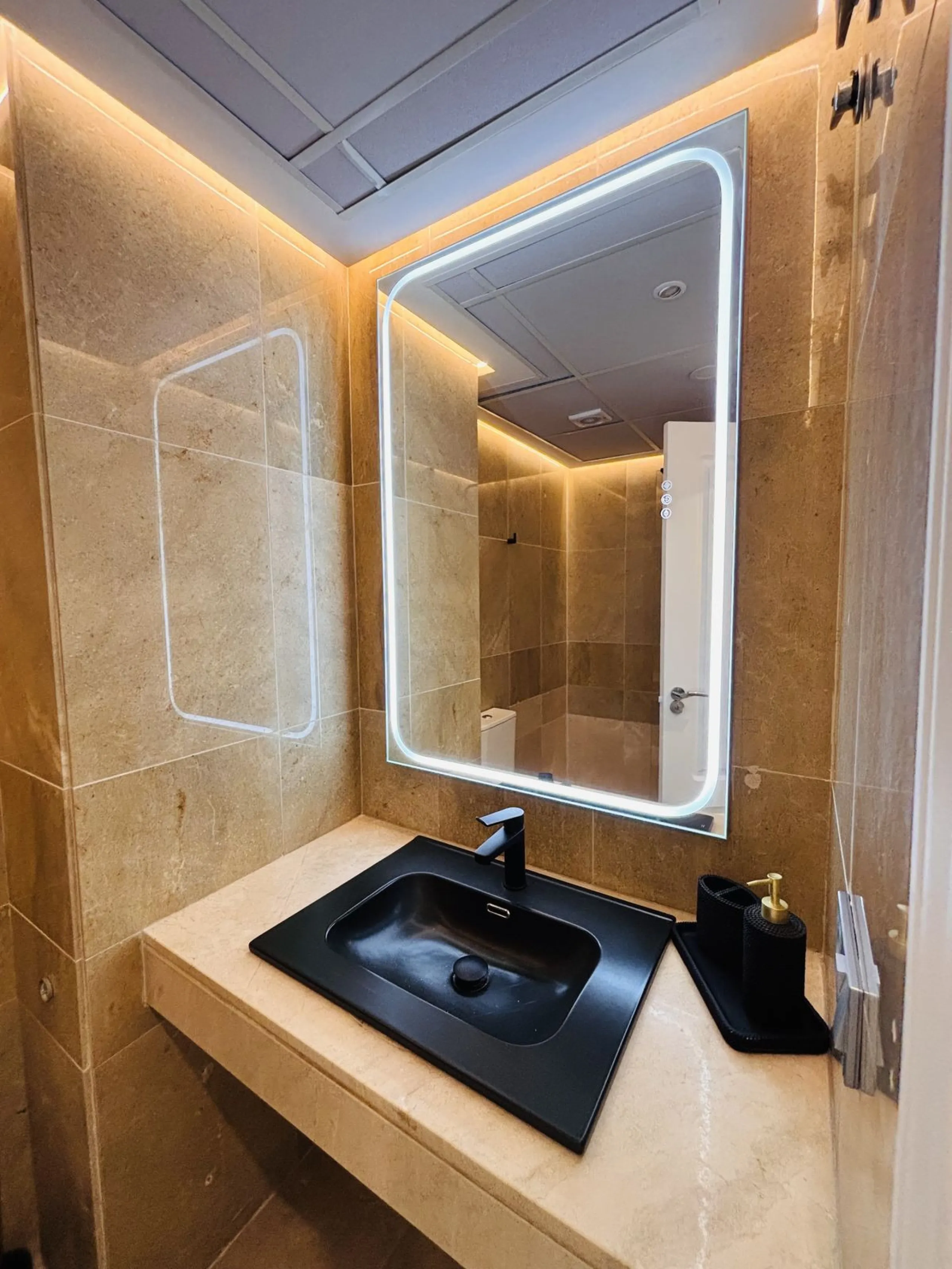 Apartment - Ground Floor Apartment в продаже в Manilva, Málaga. В доме 3 спален и 2 ванных комнат. Площадь дома 157 м²
