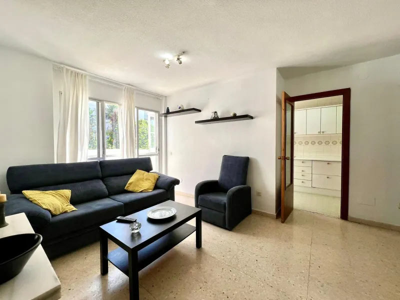 Apartment - Top Floor Apartment в продаже в Marbella, Málaga. В доме 3 спален и 2 ванных комнат. Площадь дома 106 м²