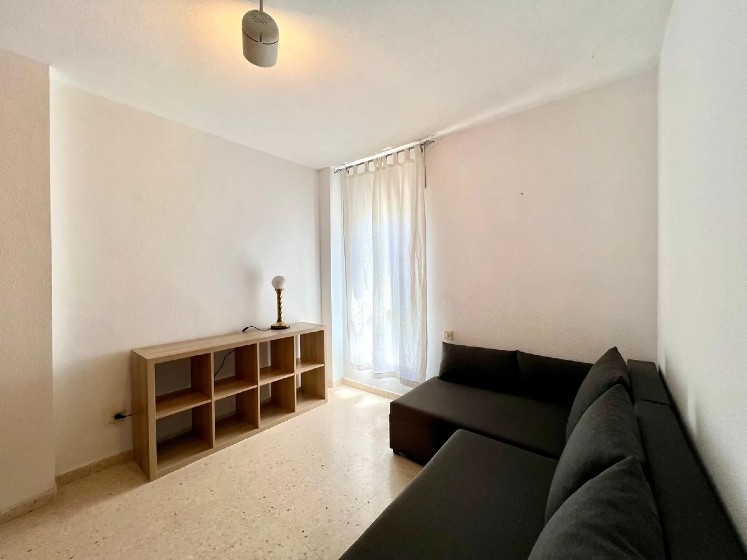 Apartment - Top Floor Apartment в продаже в Marbella, Málaga. В доме 3 спален и 2 ванных комнат. Площадь дома 106 м²