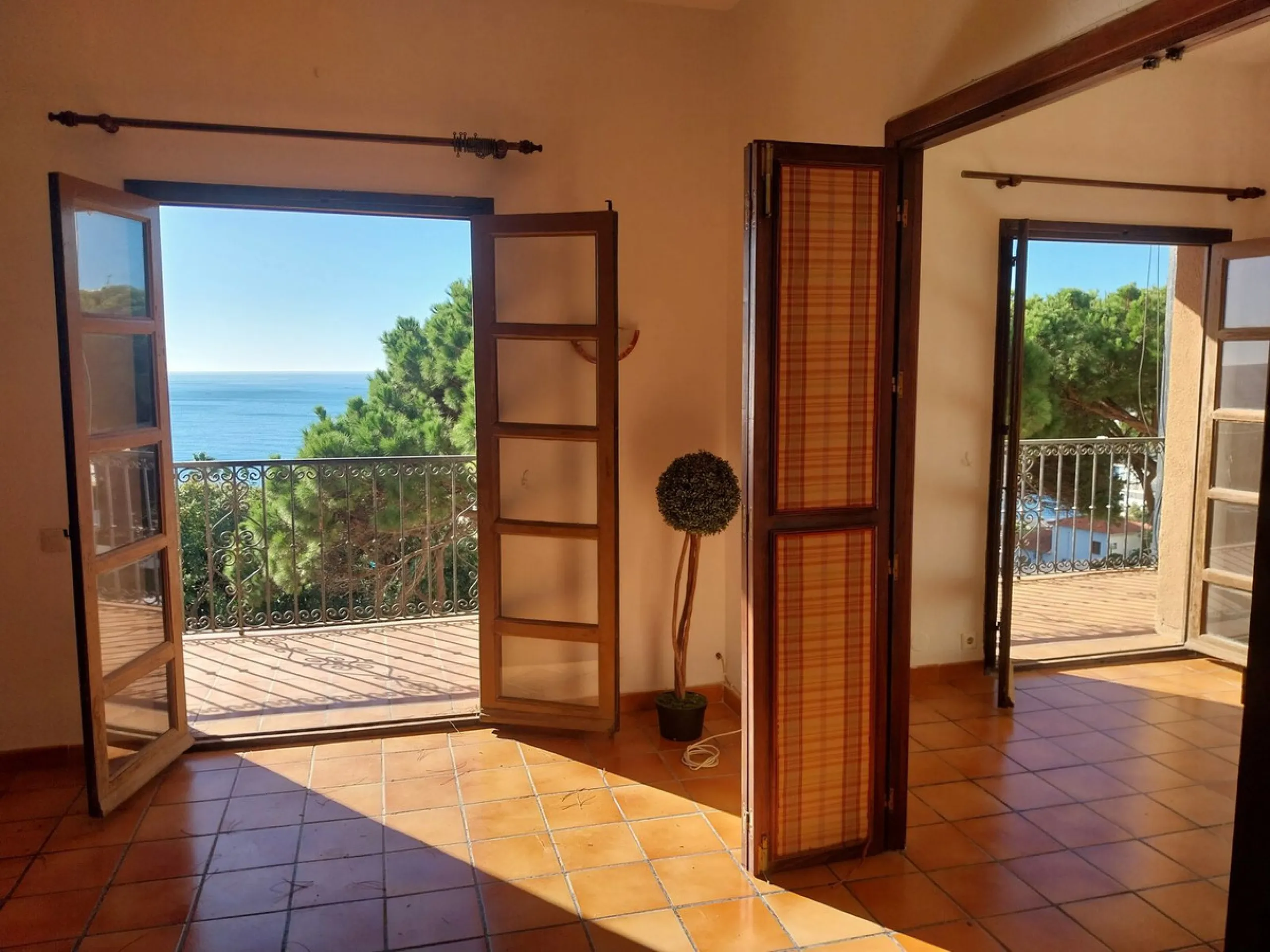 Apartment - Middle Floor Apartment в продаже в Mijas, Málaga. В доме 2 спален и 2 ванных комнат. Площадь дома 75 м²