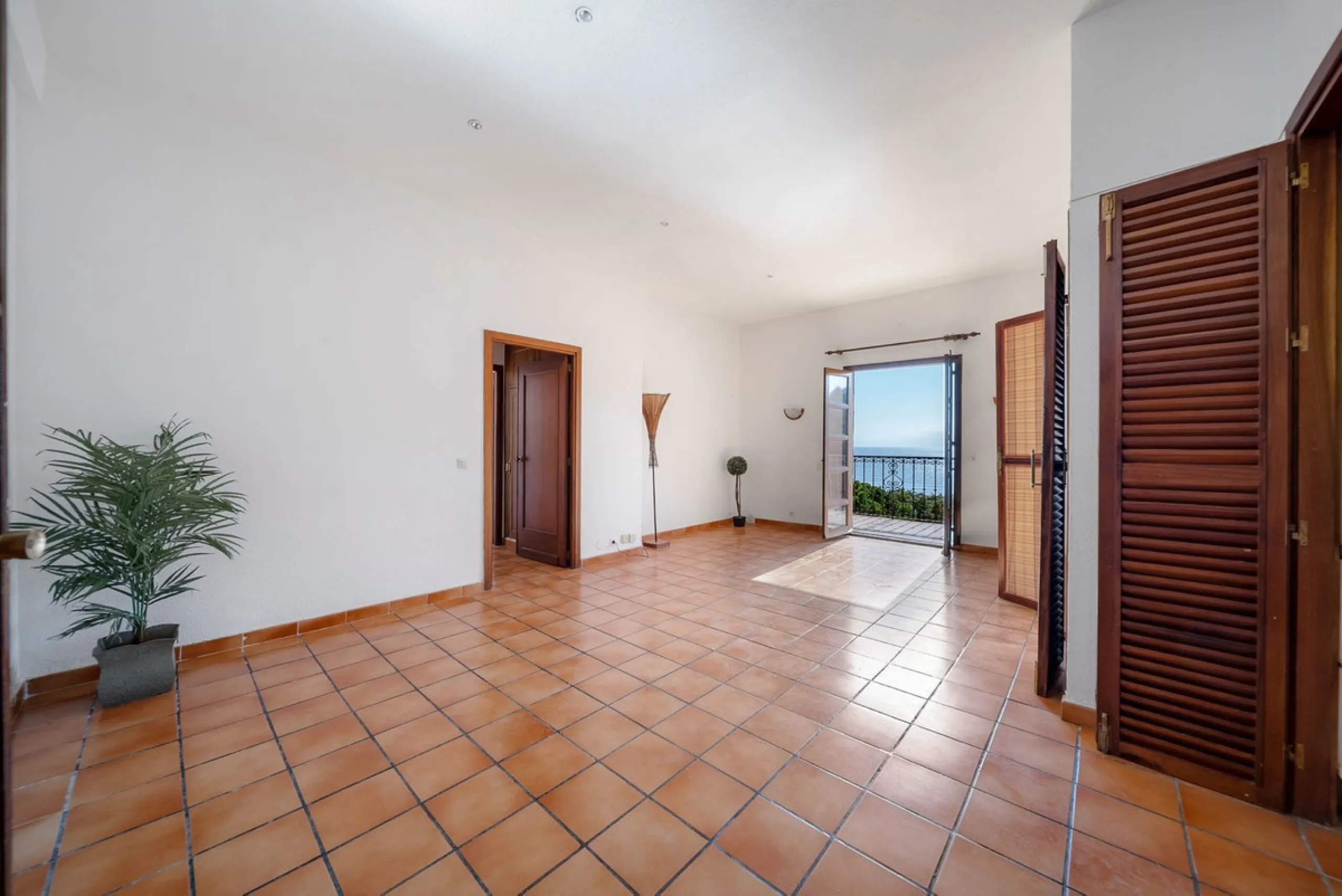 Apartment - Middle Floor Apartment в продаже в Mijas, Málaga. В доме 2 спален и 2 ванных комнат. Площадь дома 75 м²