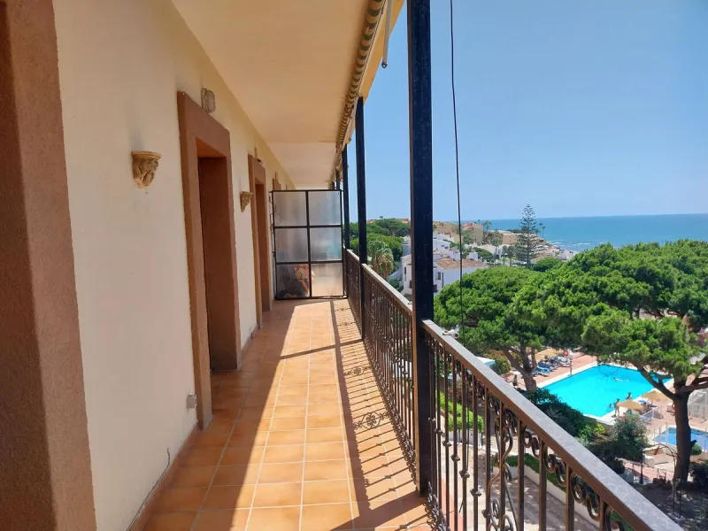 Apartment - Middle Floor Apartment в продаже в Mijas, Málaga. В доме 2 спален и 2 ванных комнат. Площадь дома 75 м²