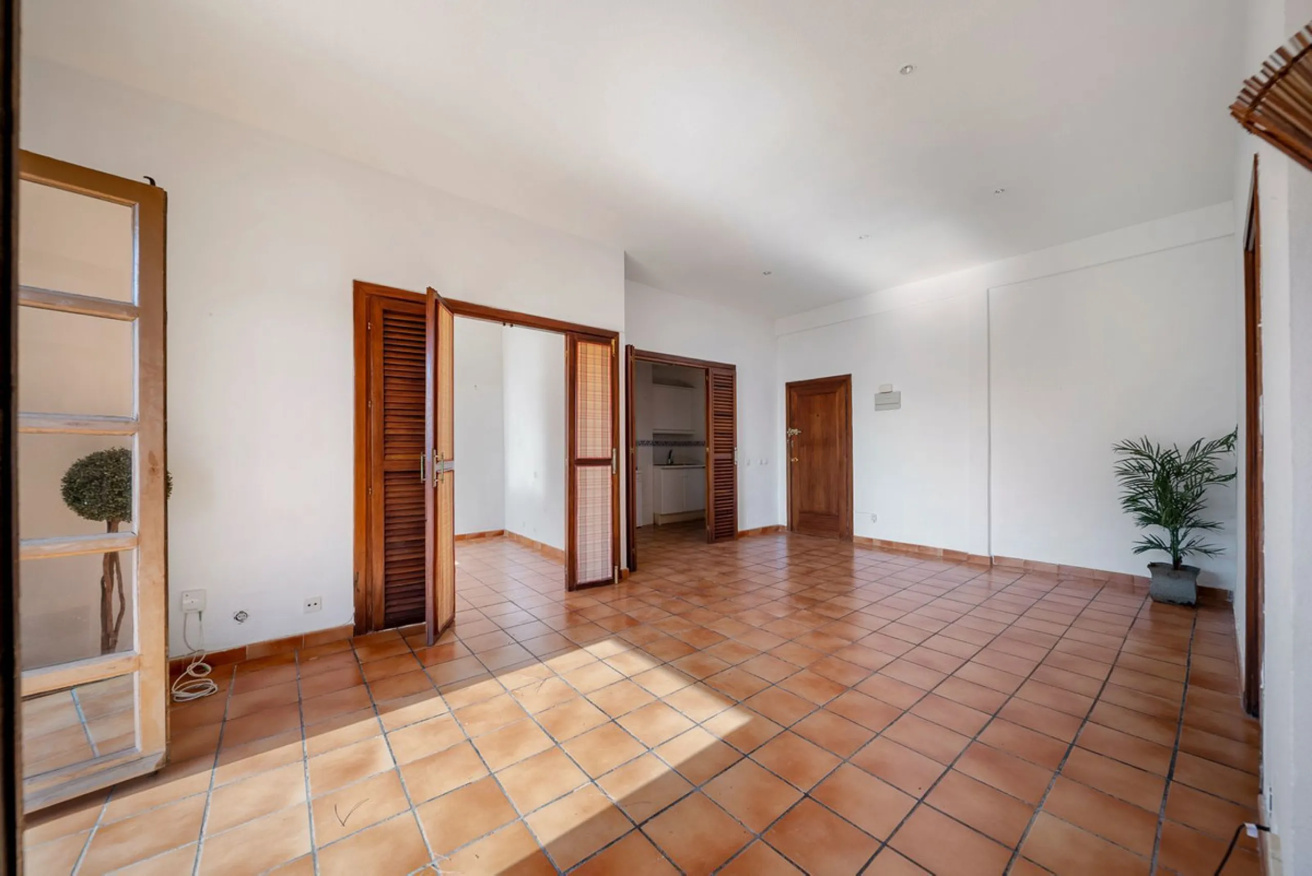 Apartment - Middle Floor Apartment в продаже в Mijas, Málaga. В доме 2 спален и 2 ванных комнат. Площадь дома 75 м²