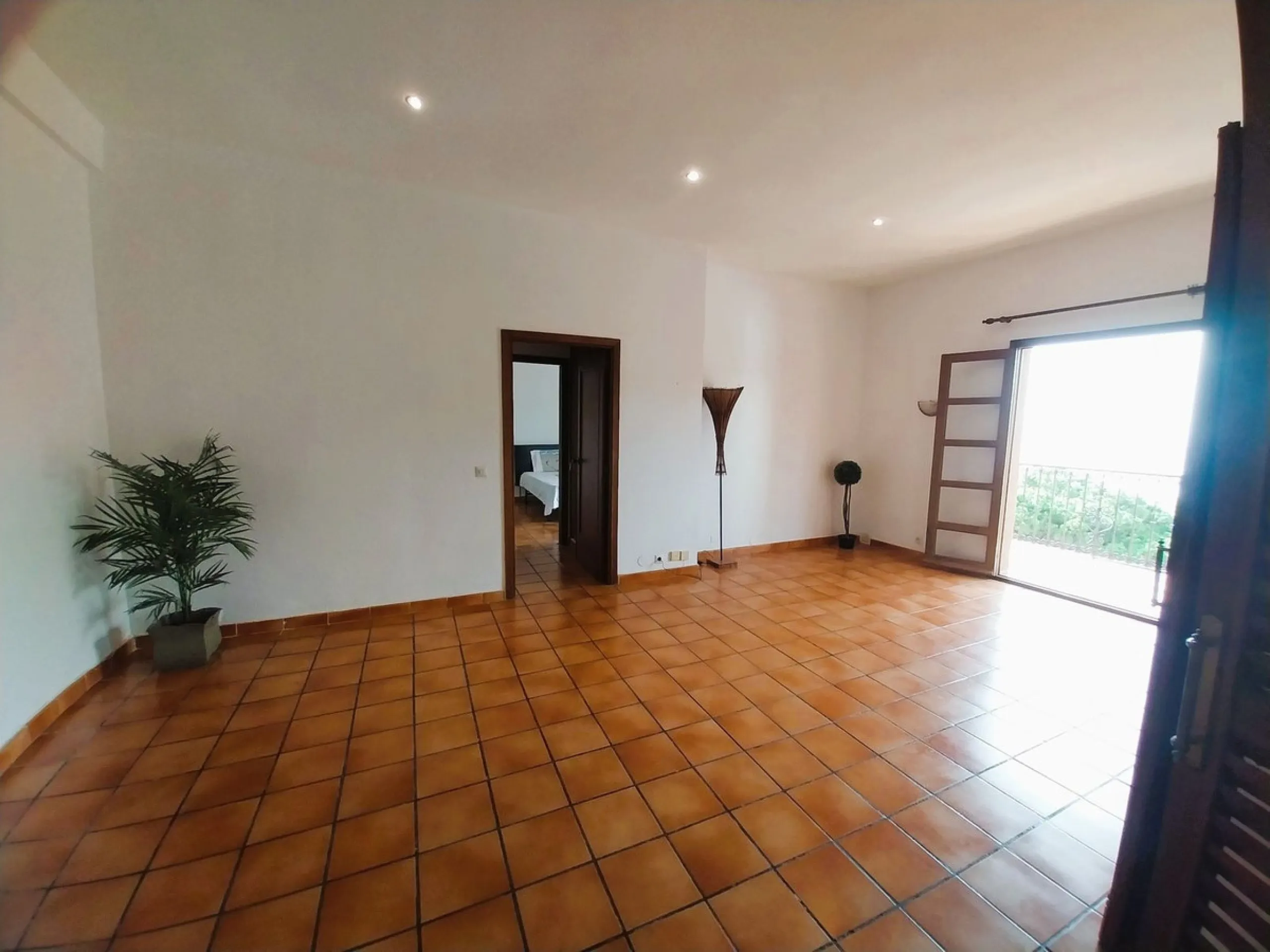 Apartment - Middle Floor Apartment в продаже в Mijas, Málaga. В доме 2 спален и 2 ванных комнат. Площадь дома 75 м²