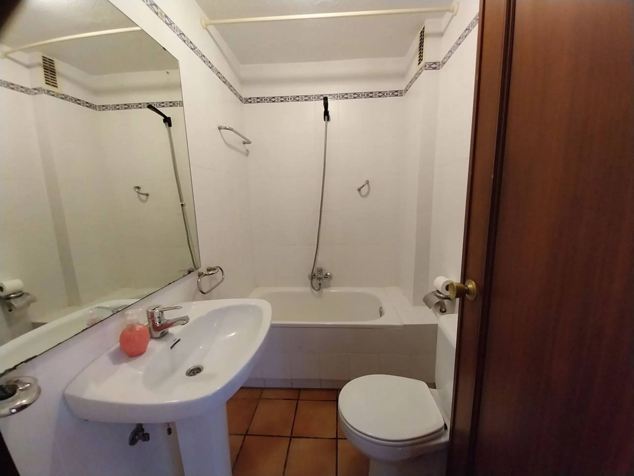 Apartment - Middle Floor Apartment в продаже в Mijas, Málaga. В доме 2 спален и 2 ванных комнат. Площадь дома 75 м²
