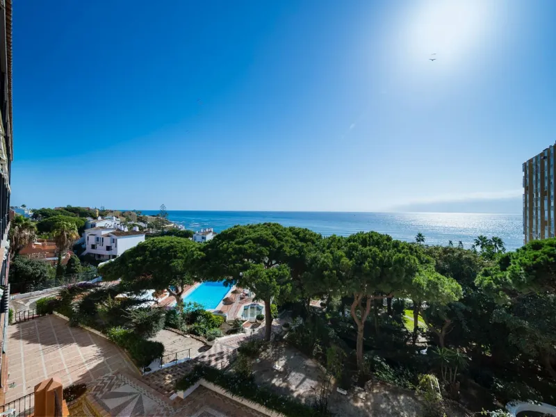 Apartment - Middle Floor Apartment в продаже в Mijas, Málaga. В доме 2 спален и 2 ванных комнат. Площадь дома 75 м²