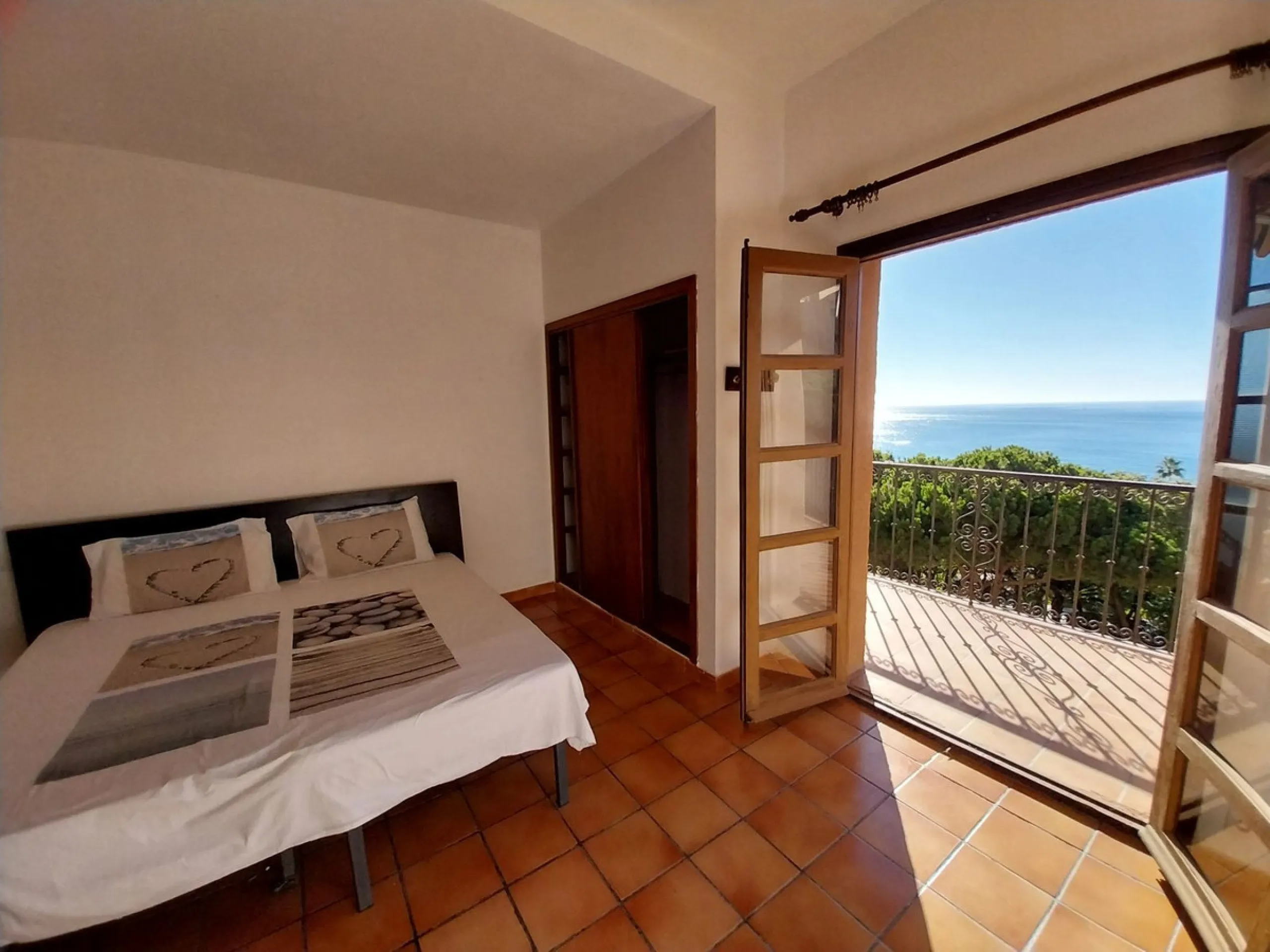 Apartment - Middle Floor Apartment в продаже в Mijas, Málaga. В доме 2 спален и 2 ванных комнат. Площадь дома 75 м²