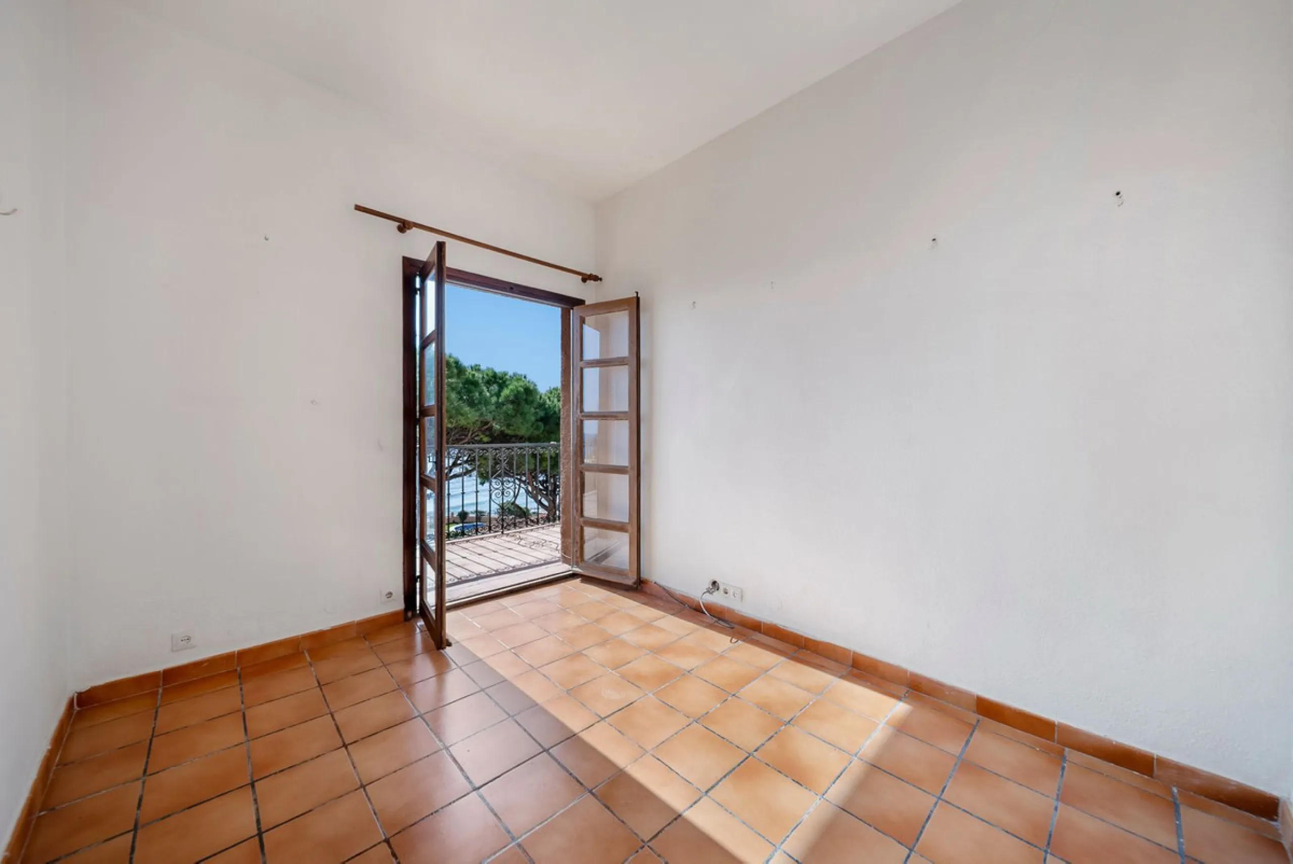 Apartment - Middle Floor Apartment в продаже в Mijas, Málaga. В доме 2 спален и 2 ванных комнат. Площадь дома 75 м²