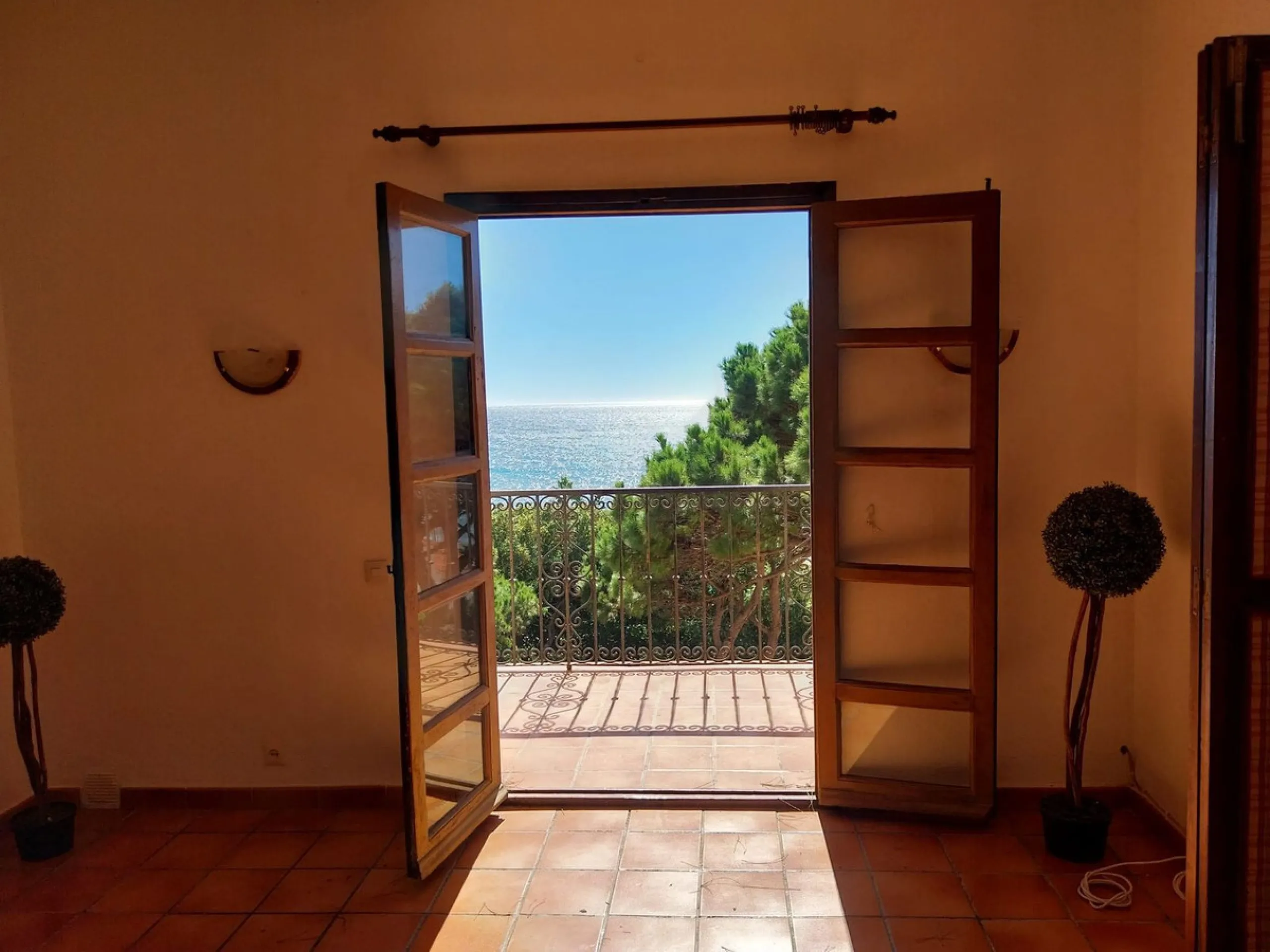 Apartment - Middle Floor Apartment в продаже в Mijas, Málaga. В доме 2 спален и 2 ванных комнат. Площадь дома 75 м²