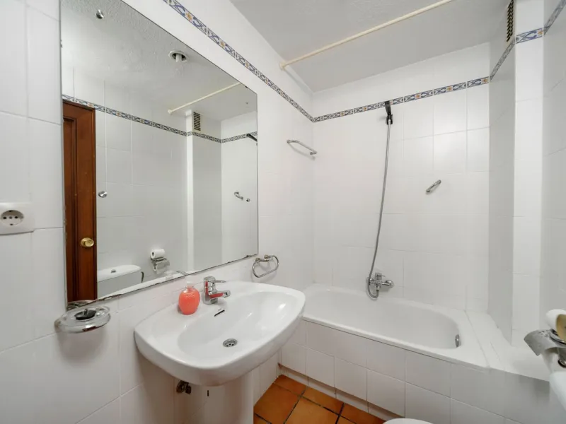 Apartment - Middle Floor Apartment в продаже в Mijas, Málaga. В доме 2 спален и 2 ванных комнат. Площадь дома 75 м²