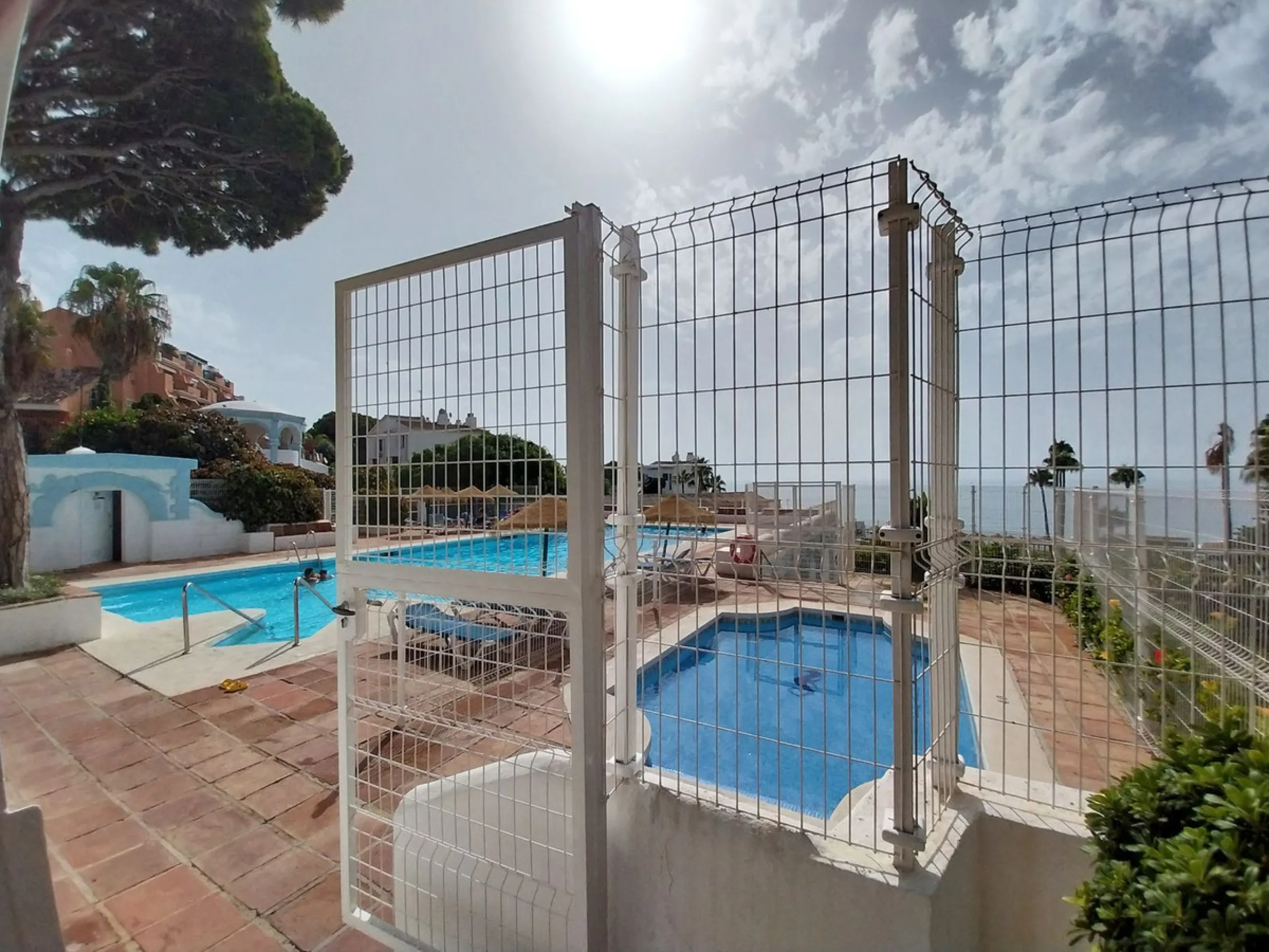 Apartment - Middle Floor Apartment в продаже в Mijas, Málaga. В доме 2 спален и 2 ванных комнат. Площадь дома 75 м²