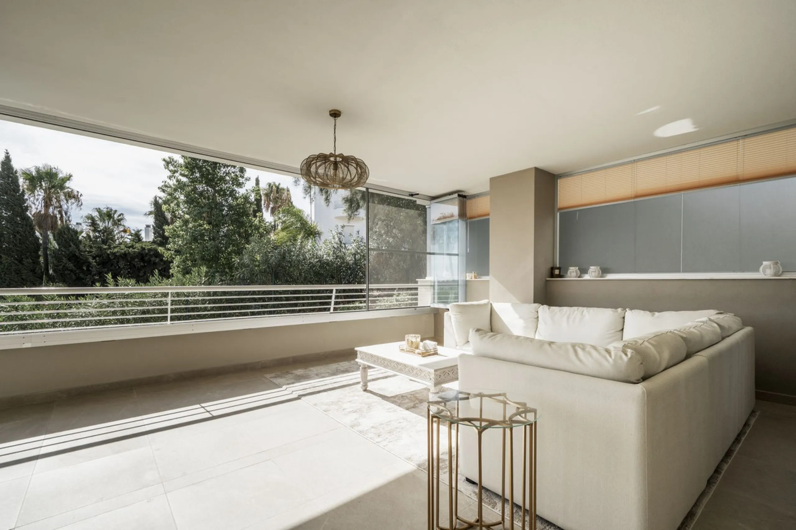 Elegant 3-Bedroom Apartment in Sunny Golf, Estepona