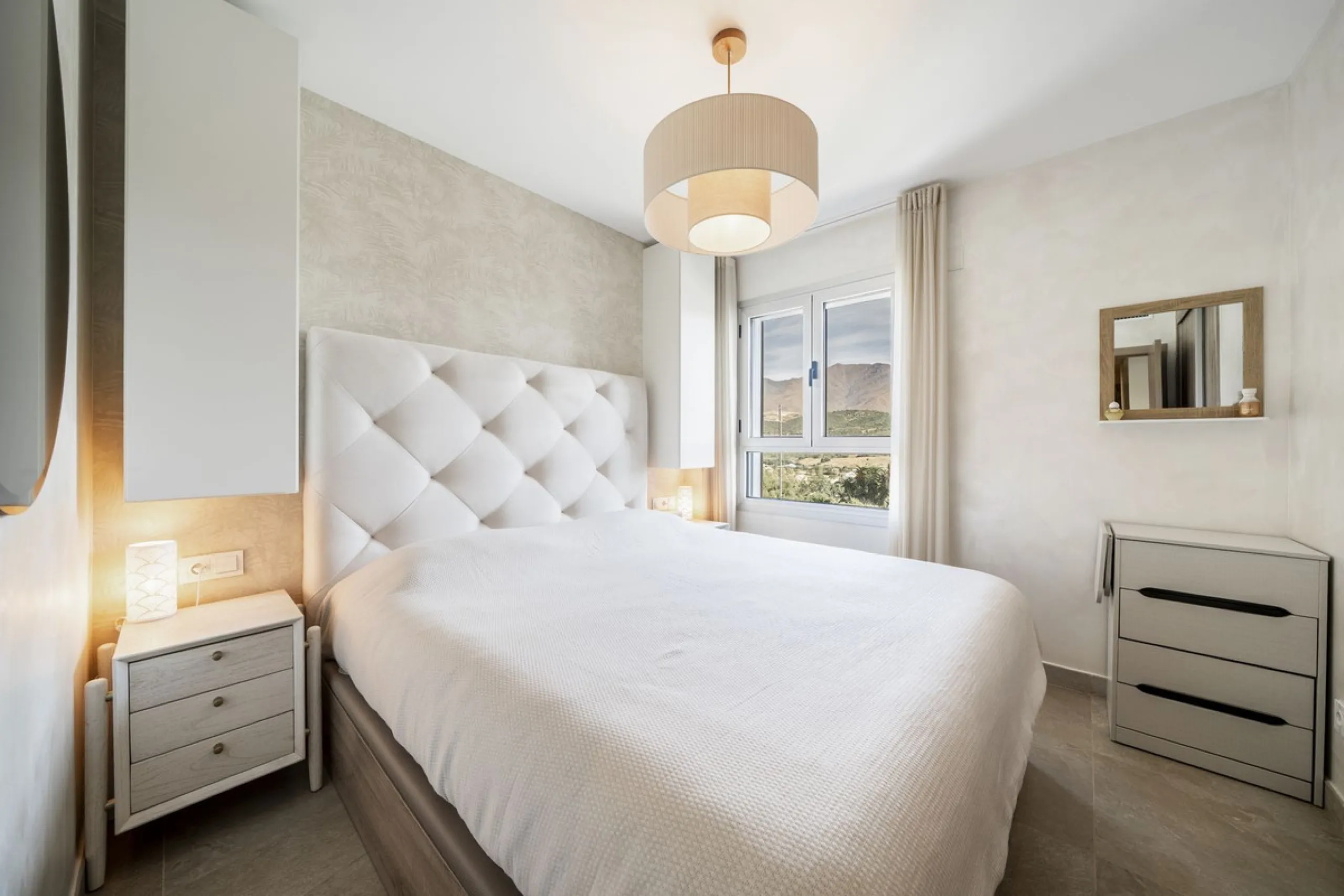 Elegant 3-Bedroom Apartment in Sunny Golf, Estepona